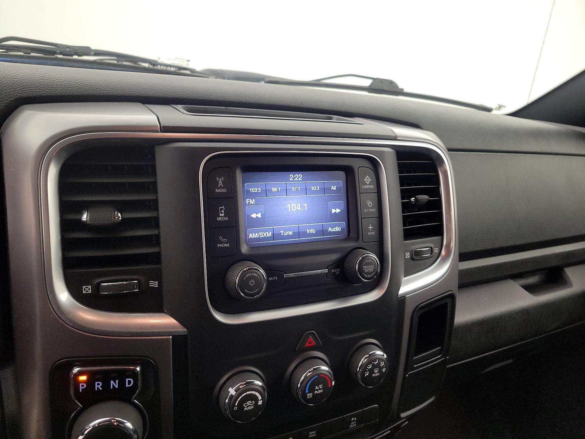 Thumbnail: 2022 RAM 1500 Classic - 16