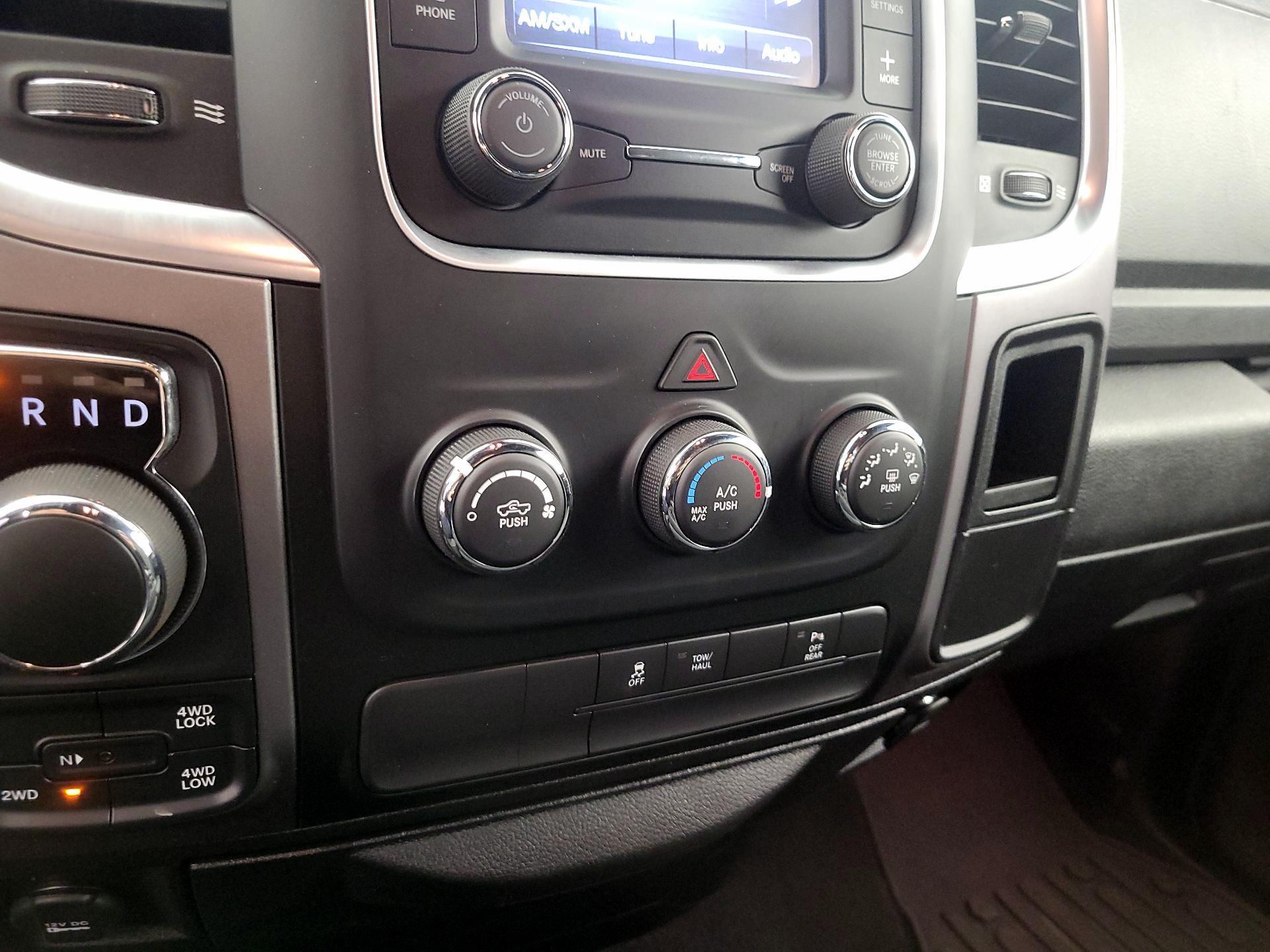 Thumbnail: 2022 RAM 1500 Classic - 17