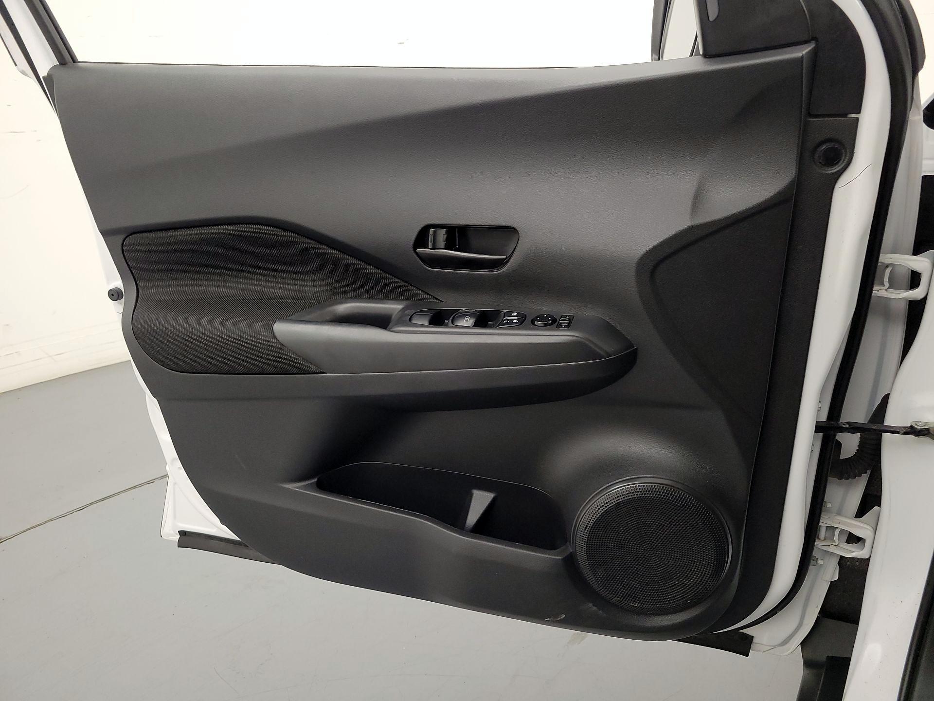 Thumbnail: 2022 Nissan Kicks - 12