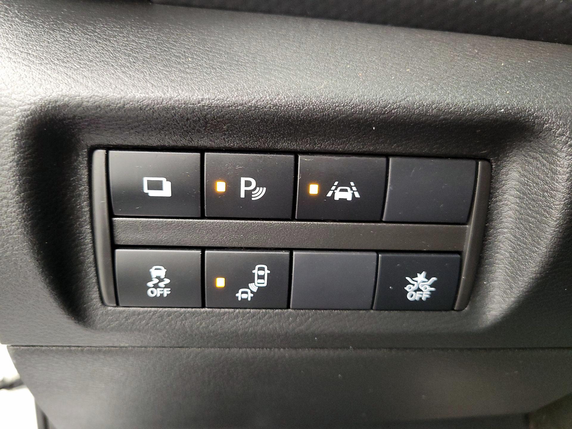 Thumbnail: 2022 Nissan Kicks - 13