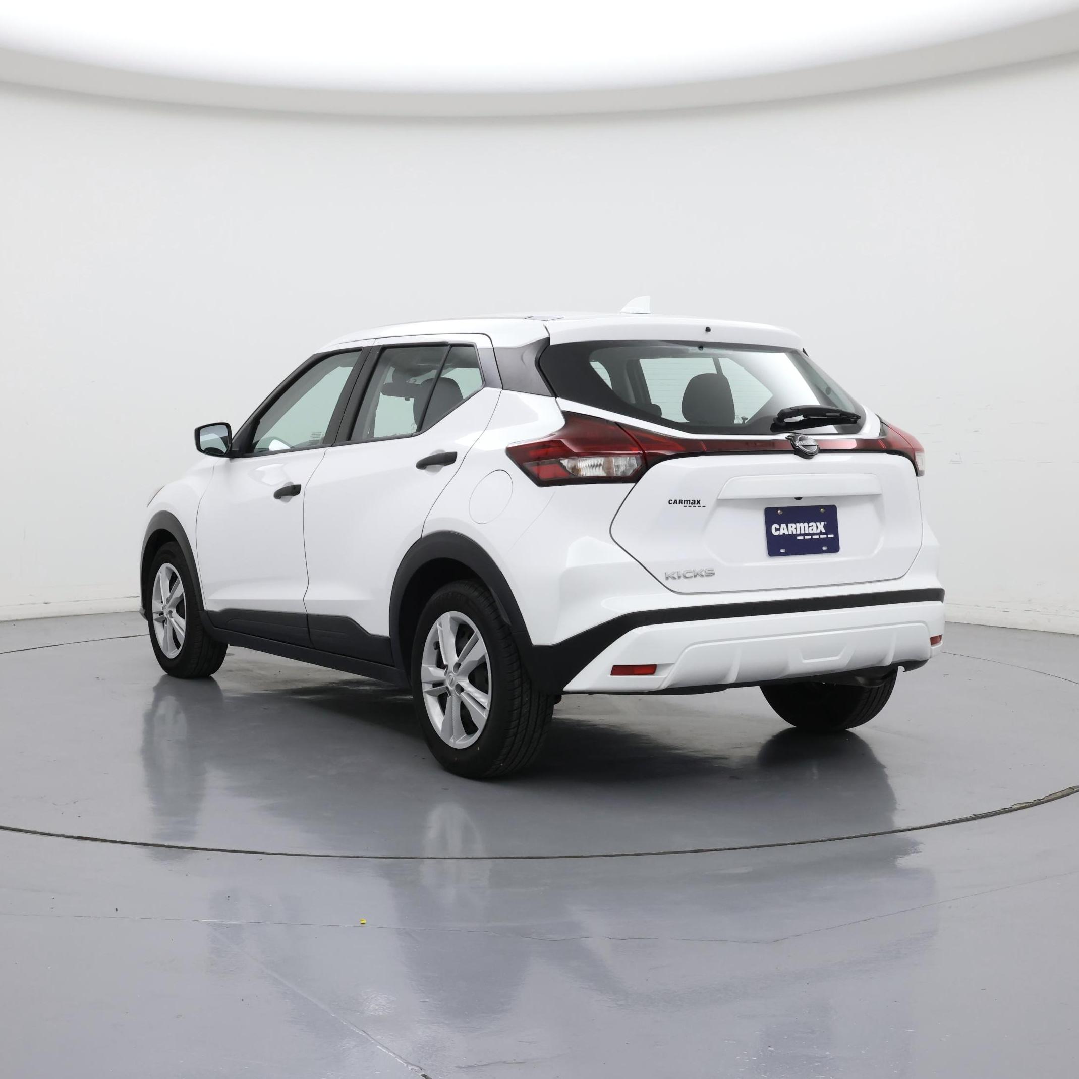 Thumbnail: 2022 Nissan Kicks - 2