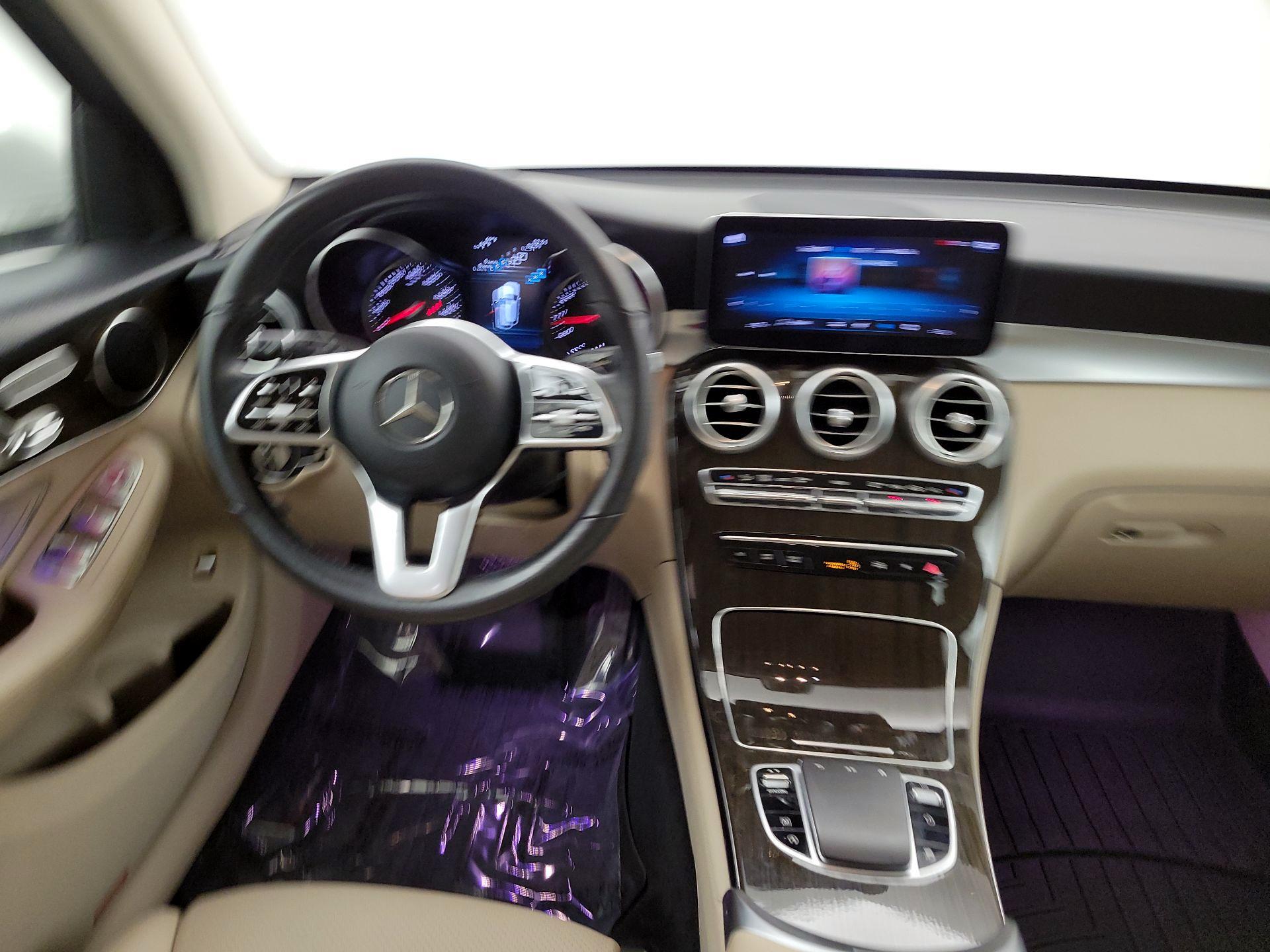 Thumbnail: 2020 Mercedes-Benz GLC - 9