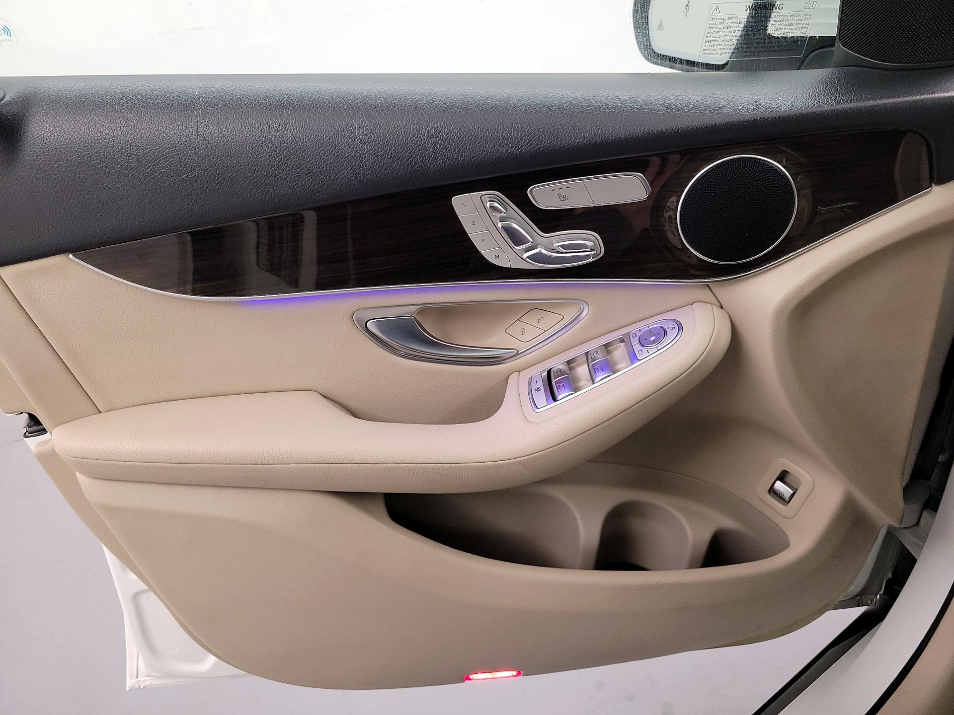 Thumbnail: 2020 Mercedes-Benz GLC - 12