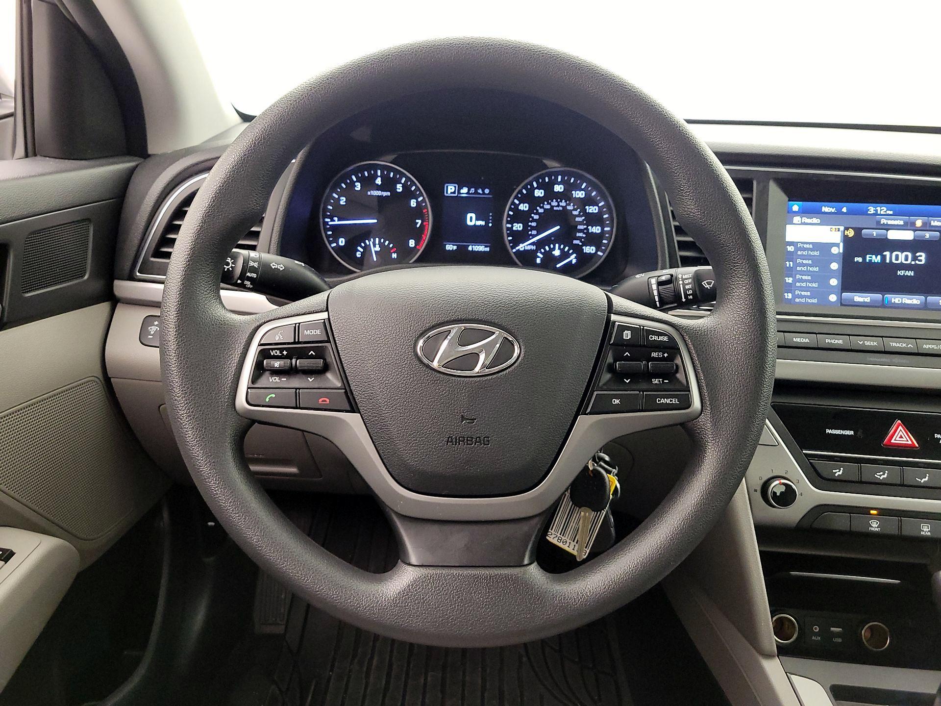 Thumbnail: 2018 Hyundai Elantra - 10