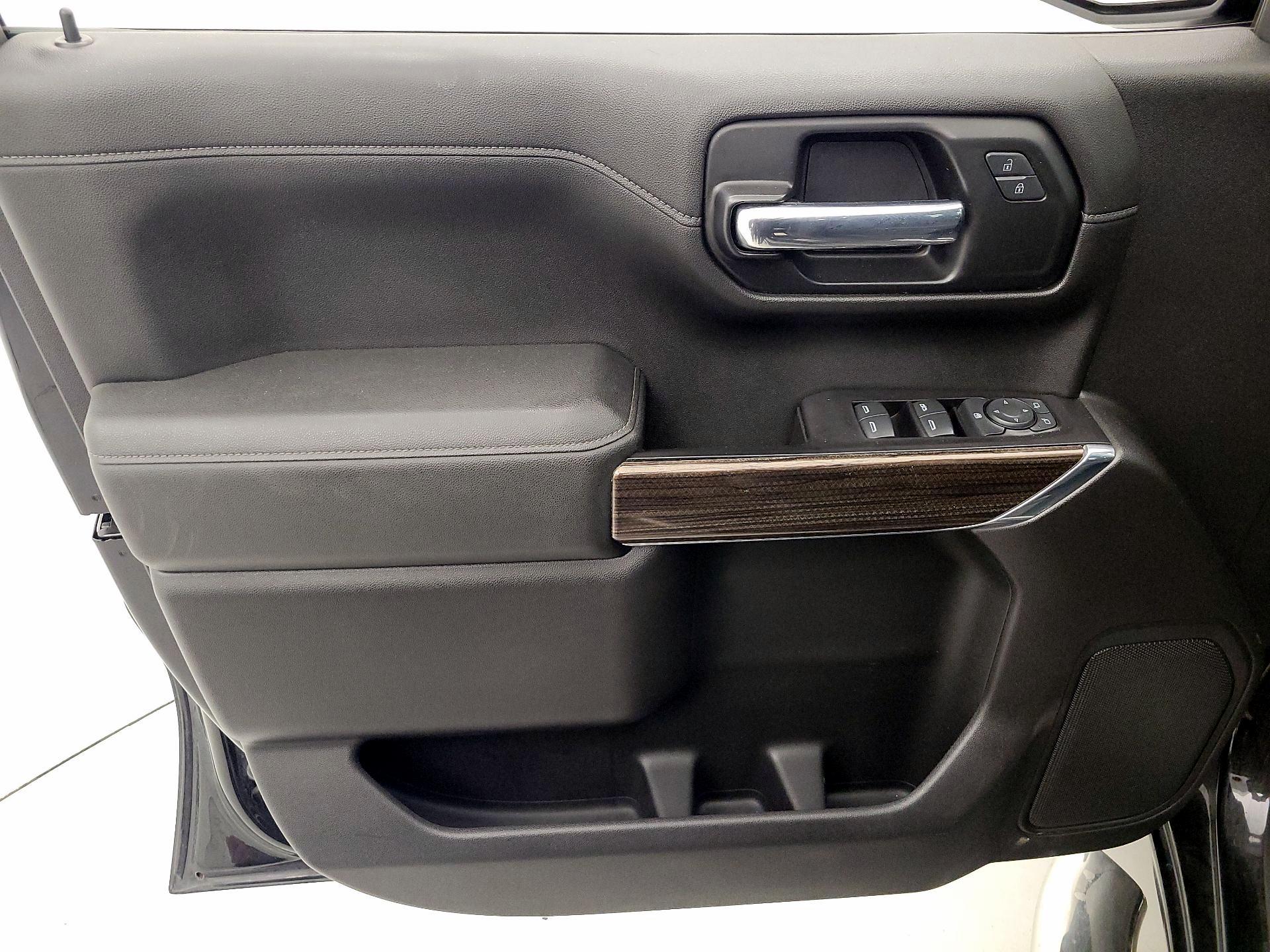 Thumbnail: 2020 Chevrolet Silverado 1500 - 12