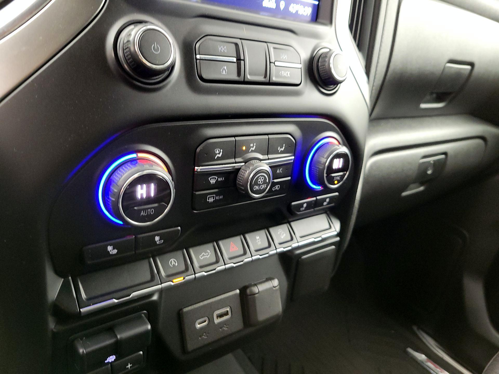 Thumbnail: 2020 Chevrolet Silverado 1500 - 17