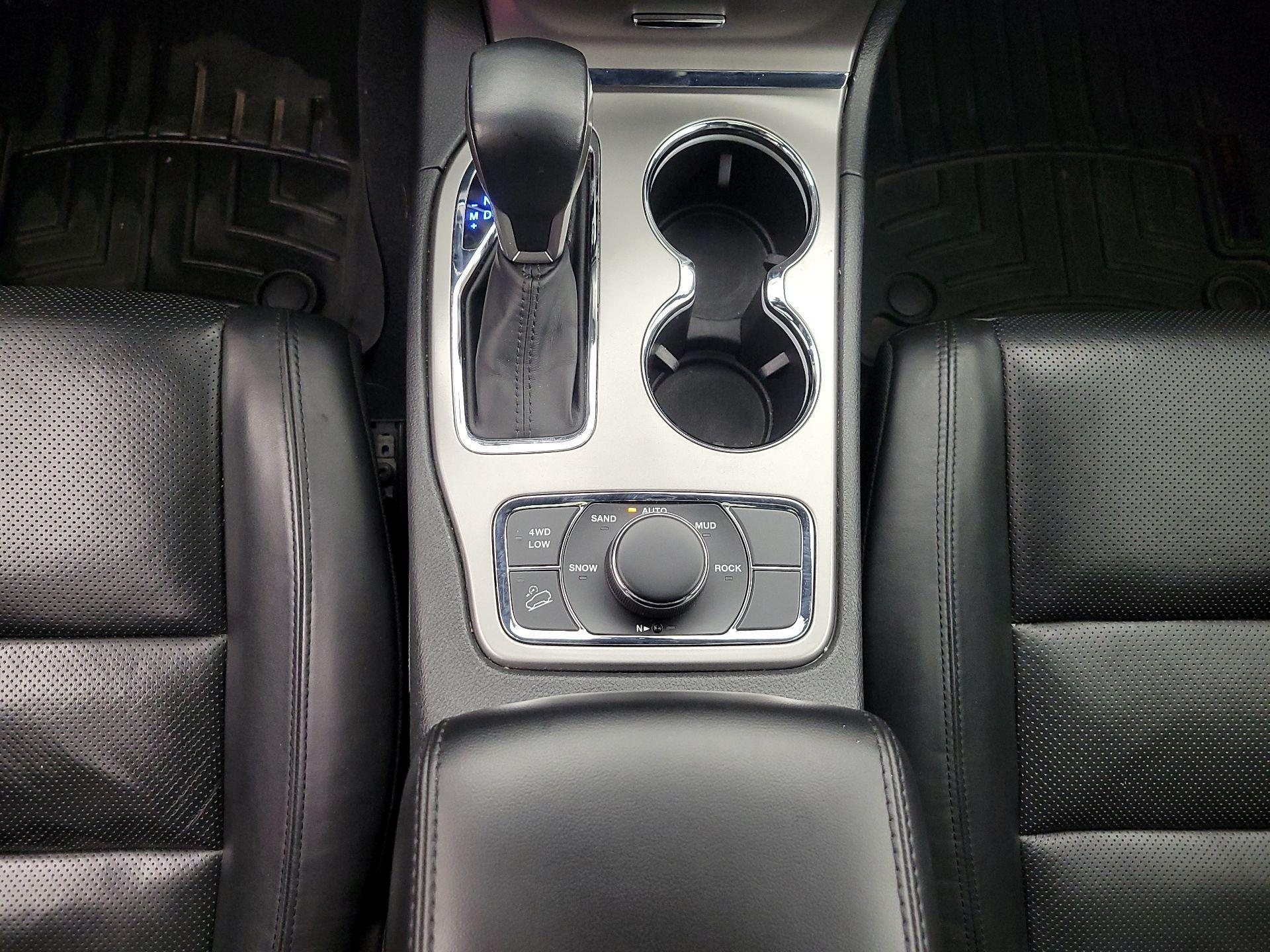 Thumbnail: 2020 Jeep Grand Cherokee - 18