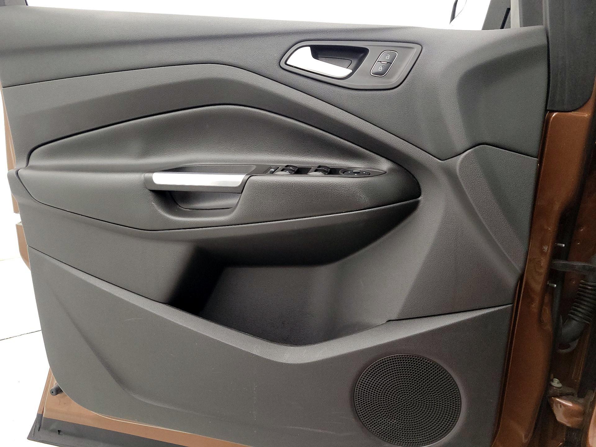 Thumbnail: 2017 Ford Escape - 12