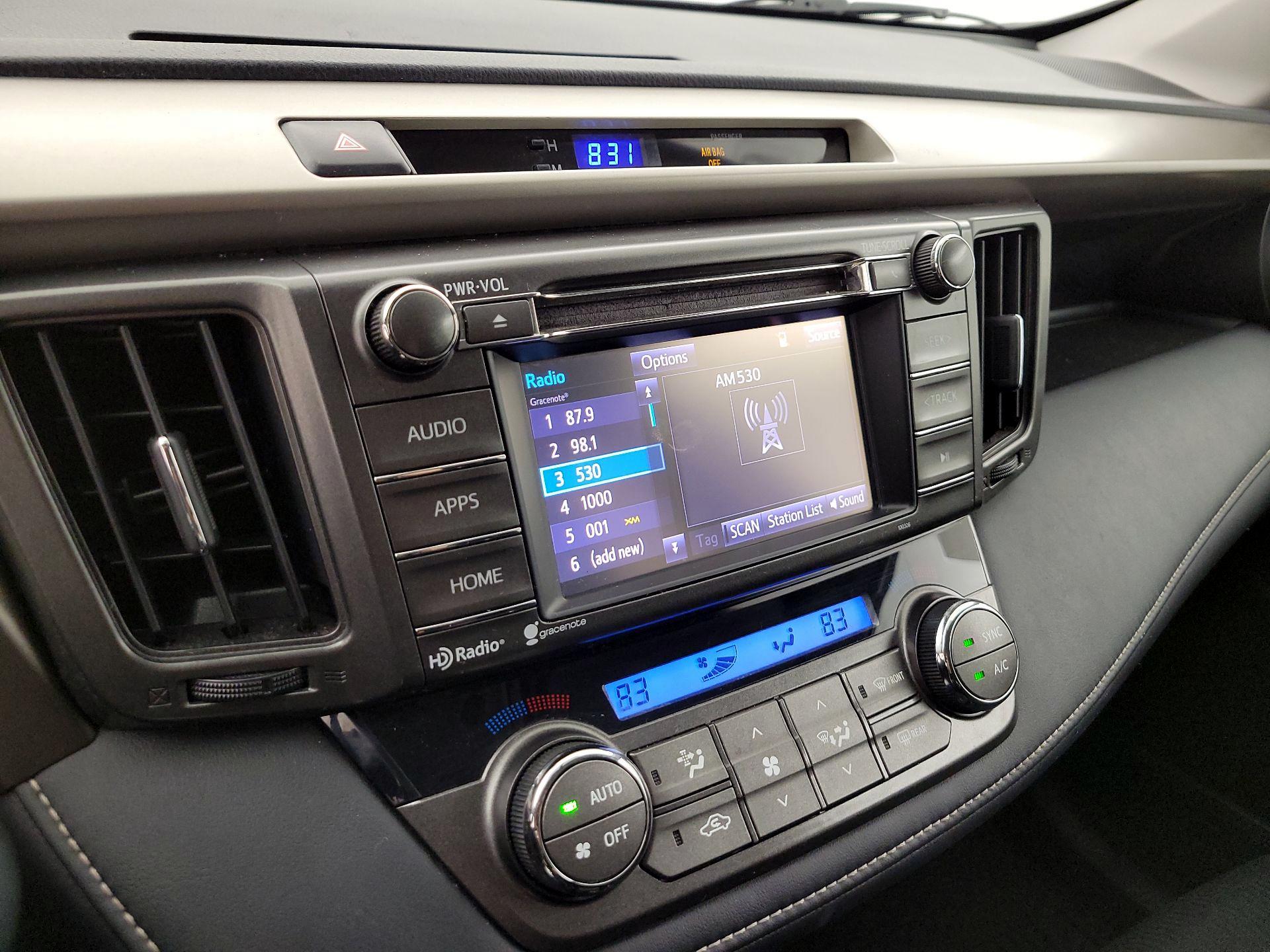 Thumbnail: 2015 Toyota RAV4 - 15