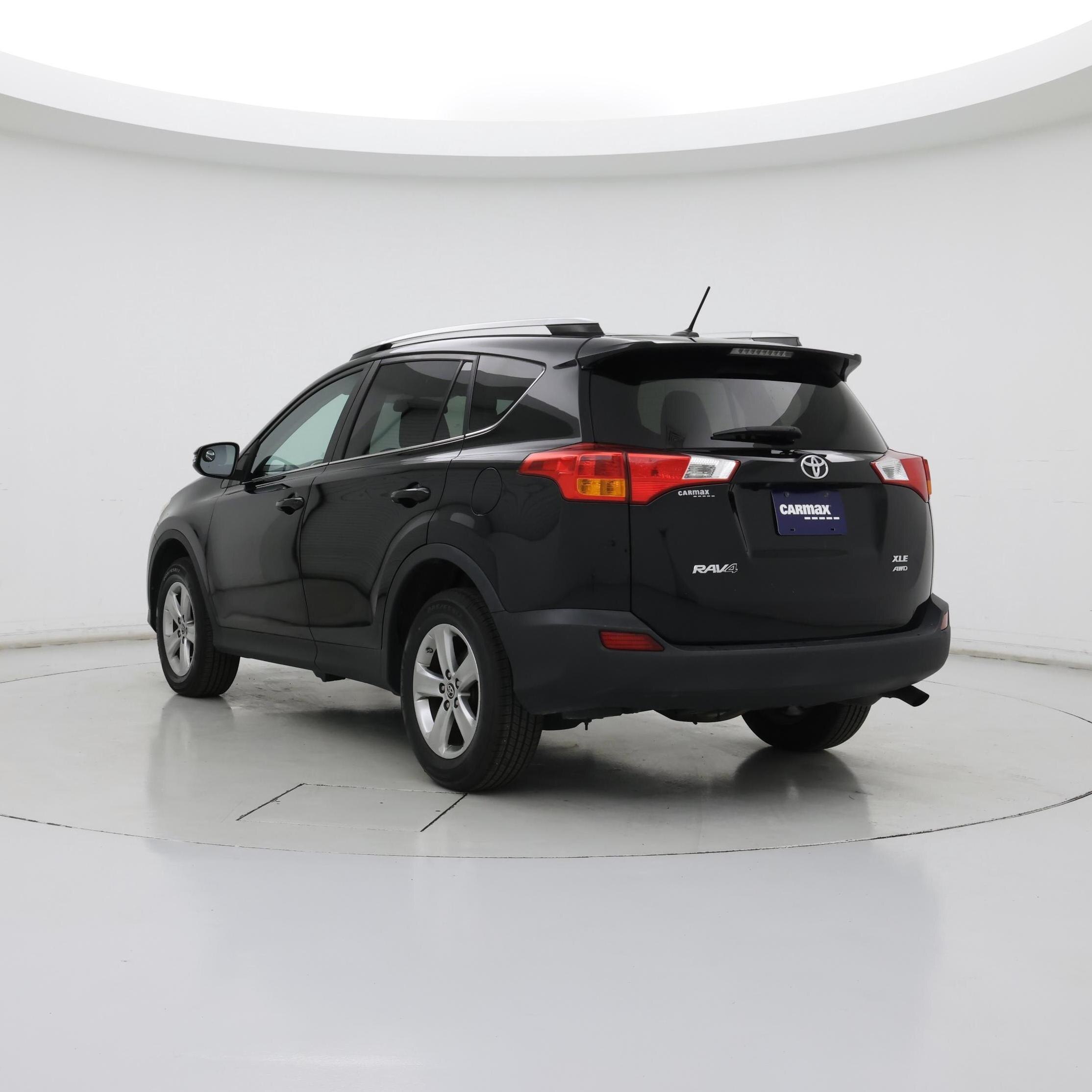 Thumbnail: 2015 Toyota RAV4 - 2