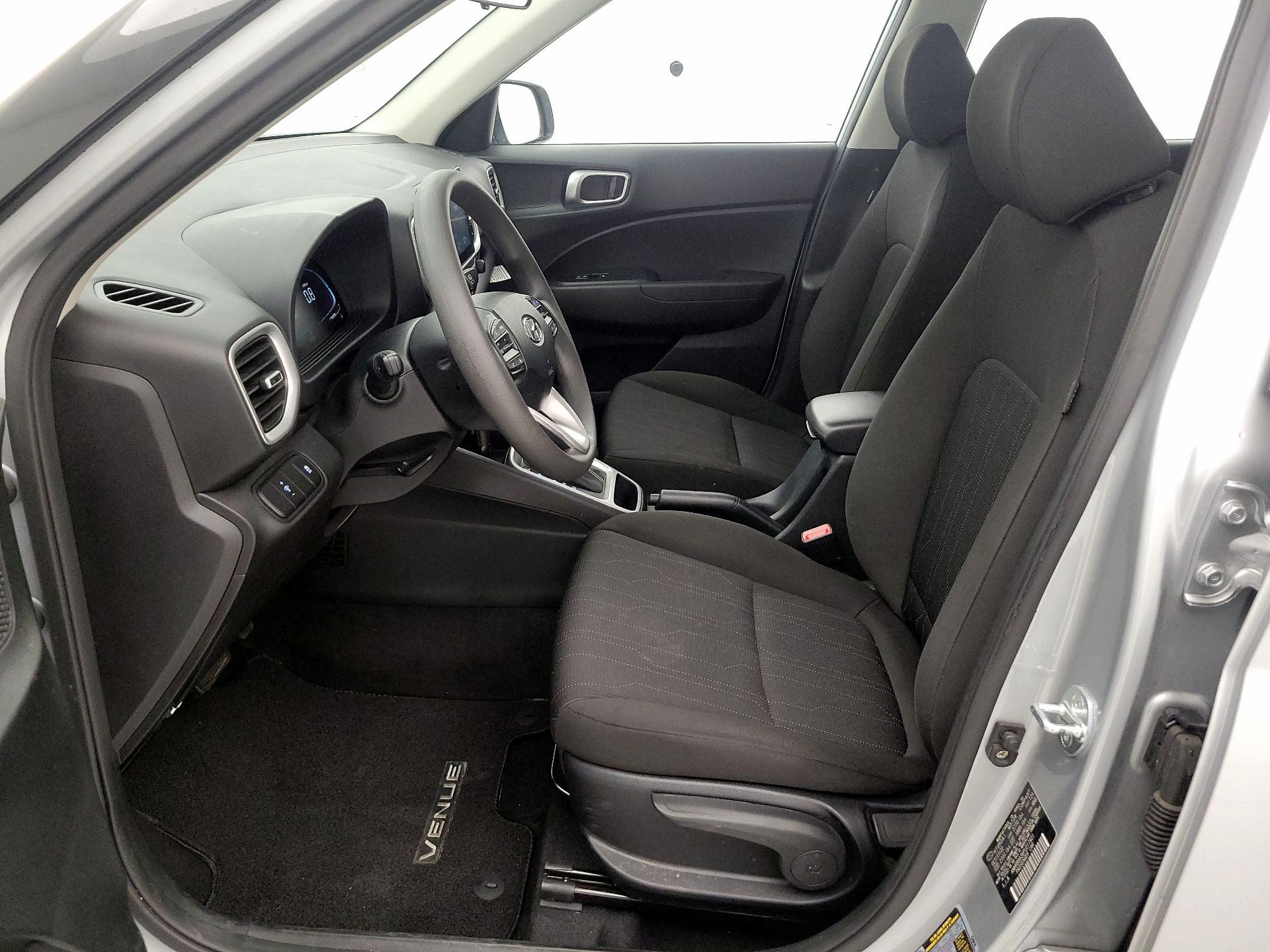 Thumbnail: 2023 Hyundai Venue - 11