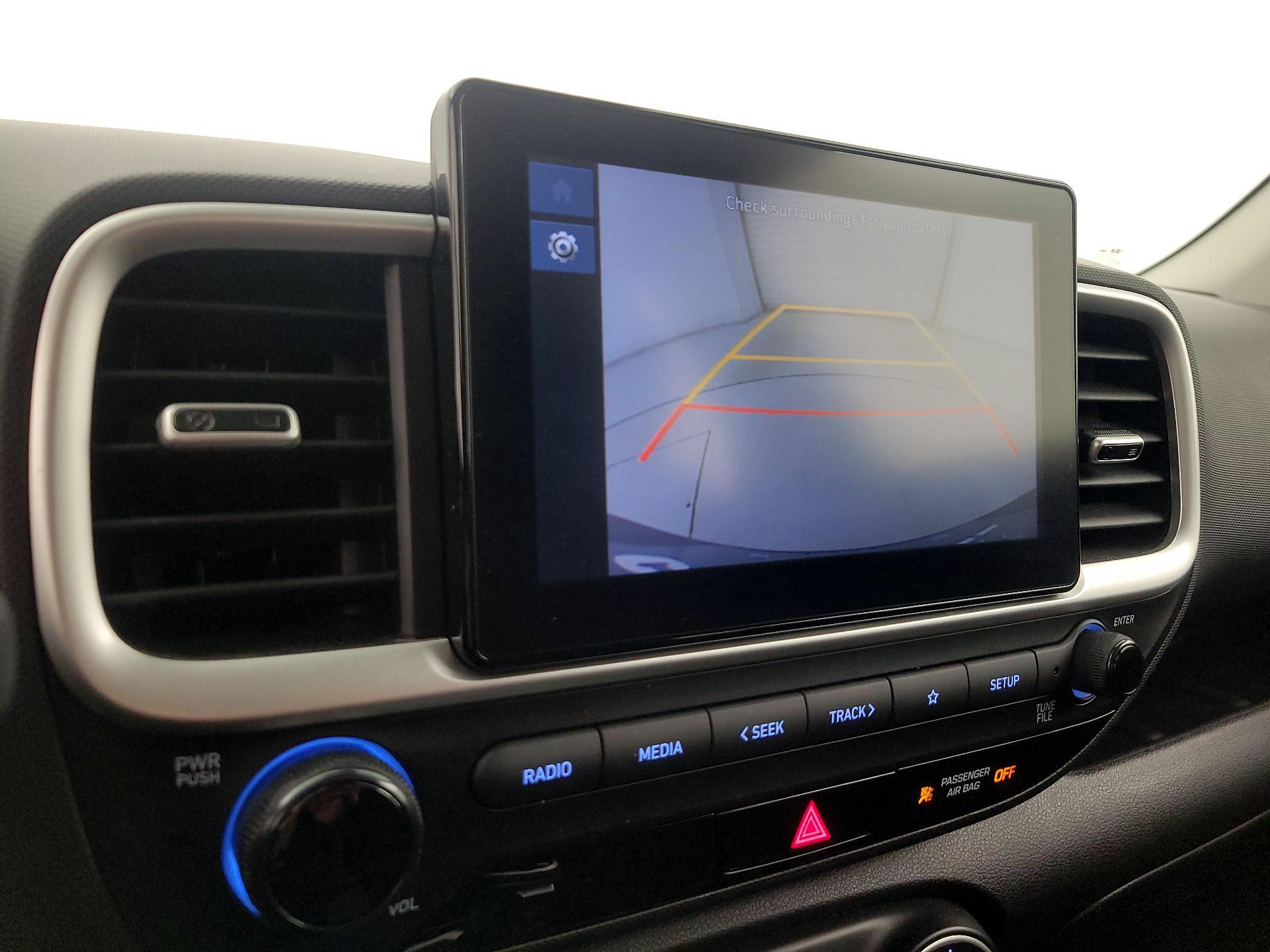 Thumbnail: 2023 Hyundai Venue - 14