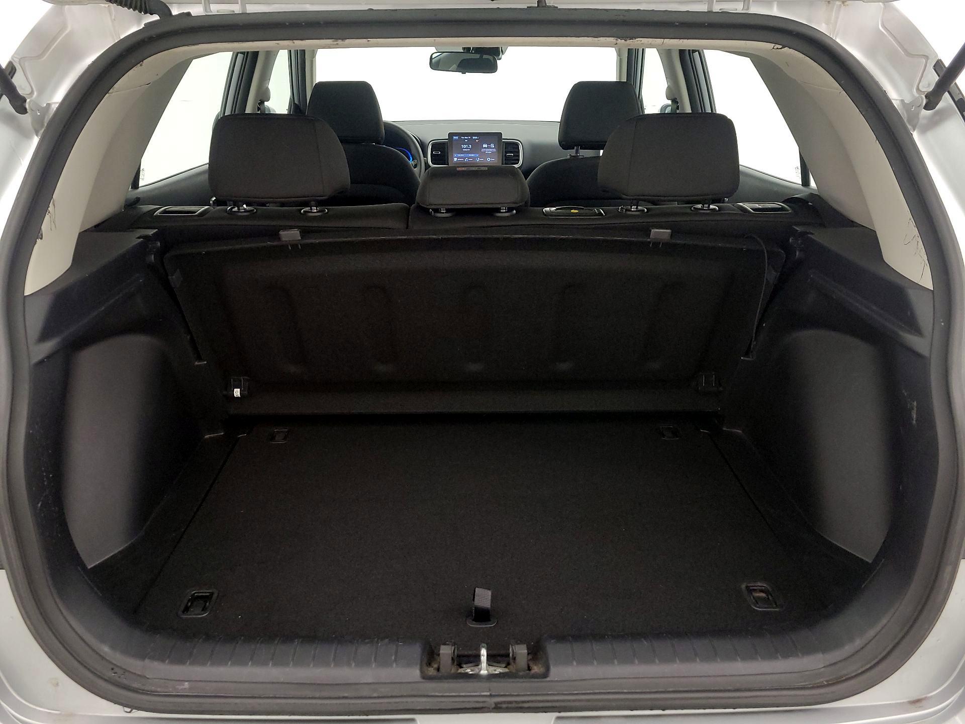 Thumbnail: 2023 Hyundai Venue - 20