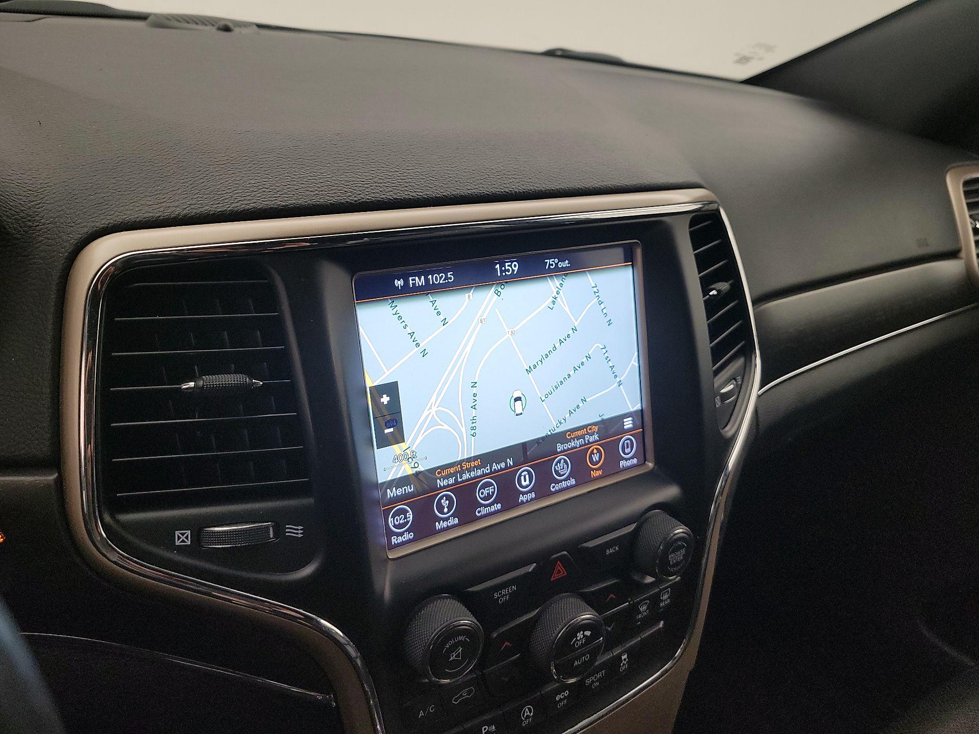 Thumbnail: 2017 Jeep Grand Cherokee - 14