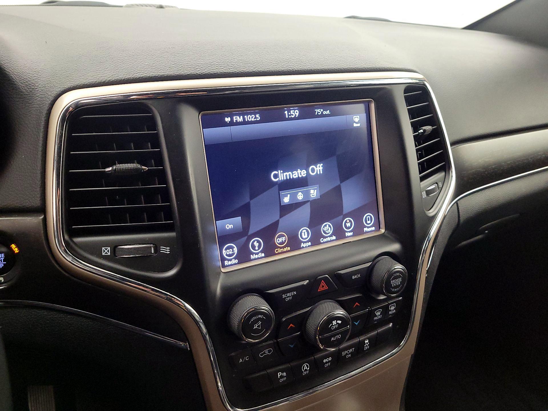 Thumbnail: 2017 Jeep Grand Cherokee - 17