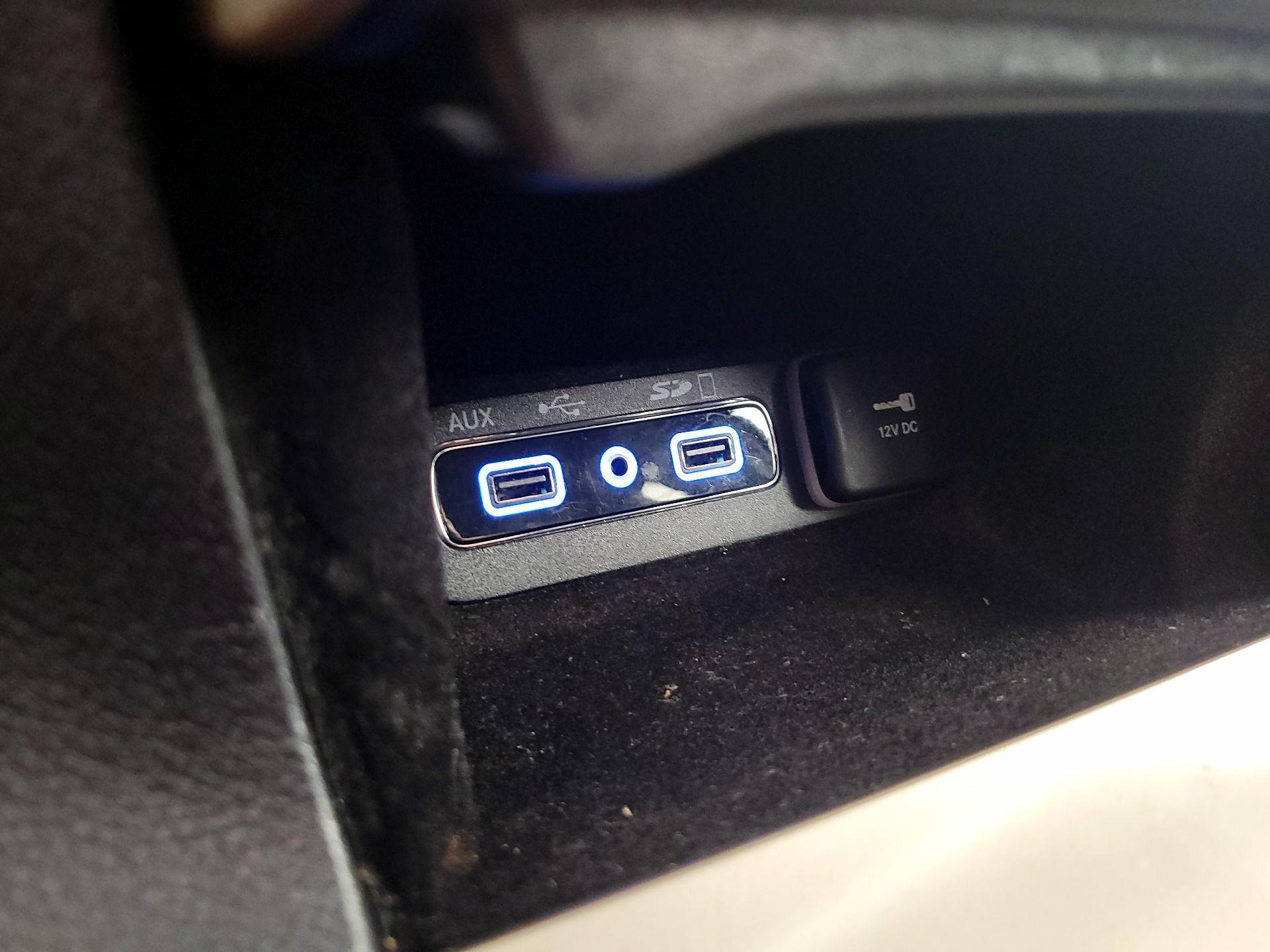 Thumbnail: 2017 Jeep Grand Cherokee - 19