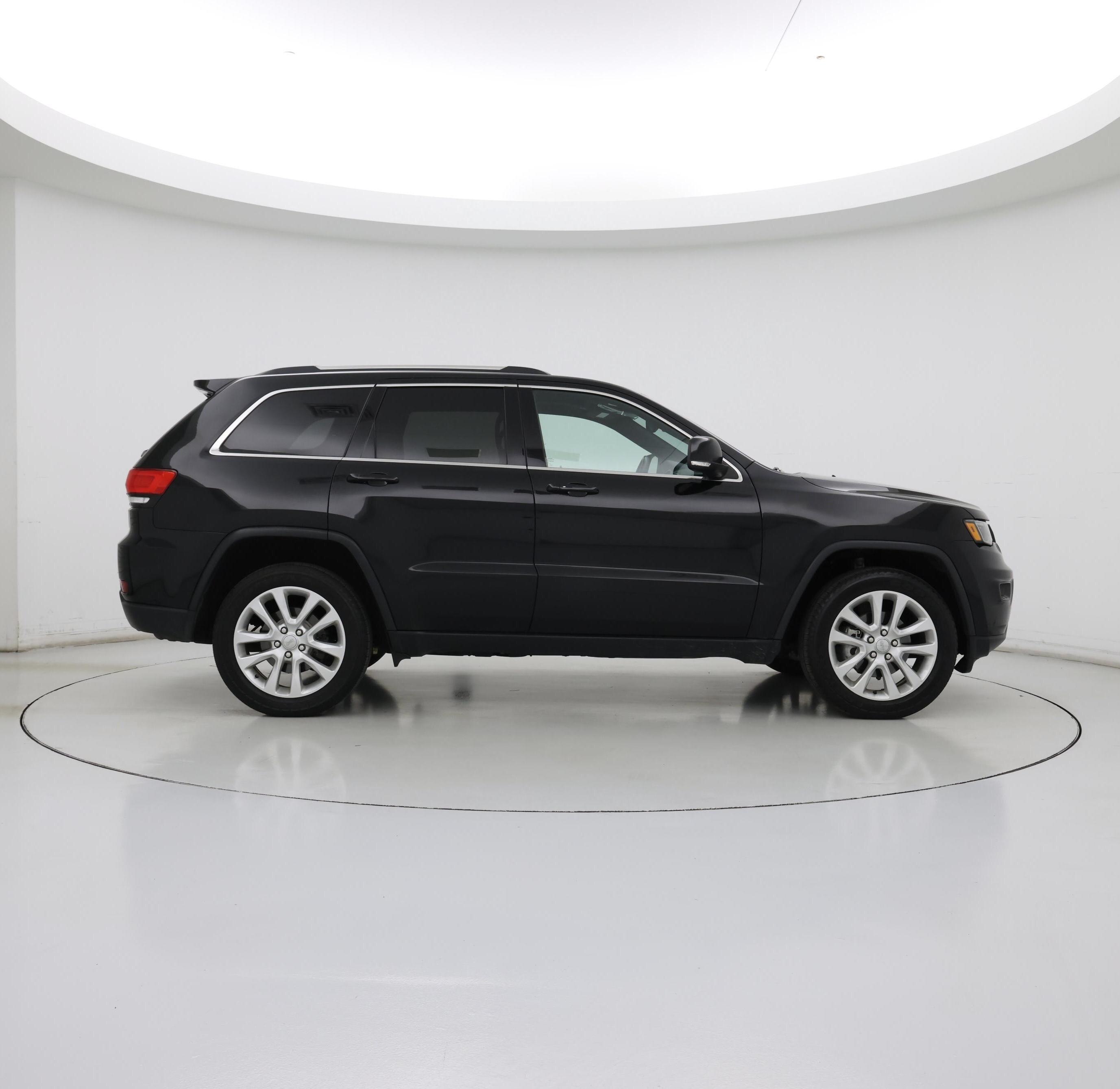 Thumbnail: 2017 Jeep Grand Cherokee - 7