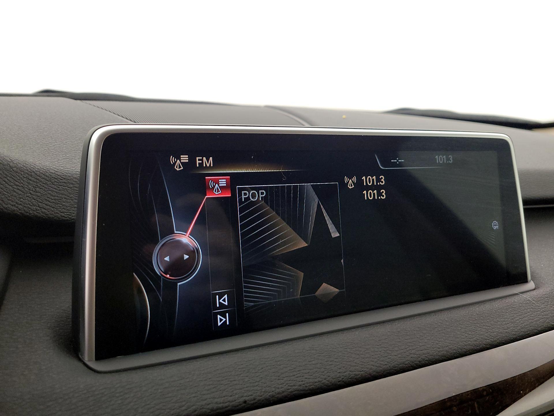 Thumbnail: 2016 BMW X5 - 16