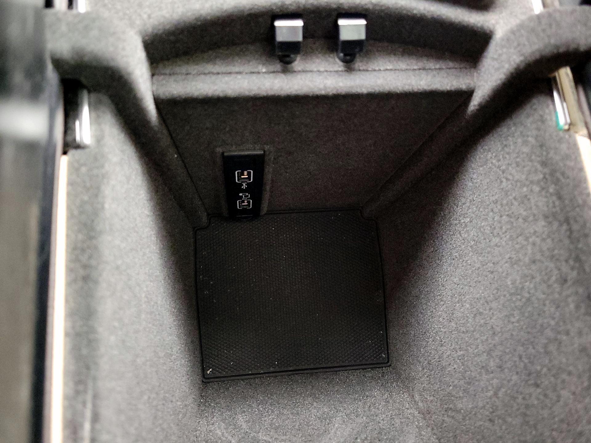 Thumbnail: 2018 Mercedes-Benz GLE - 19