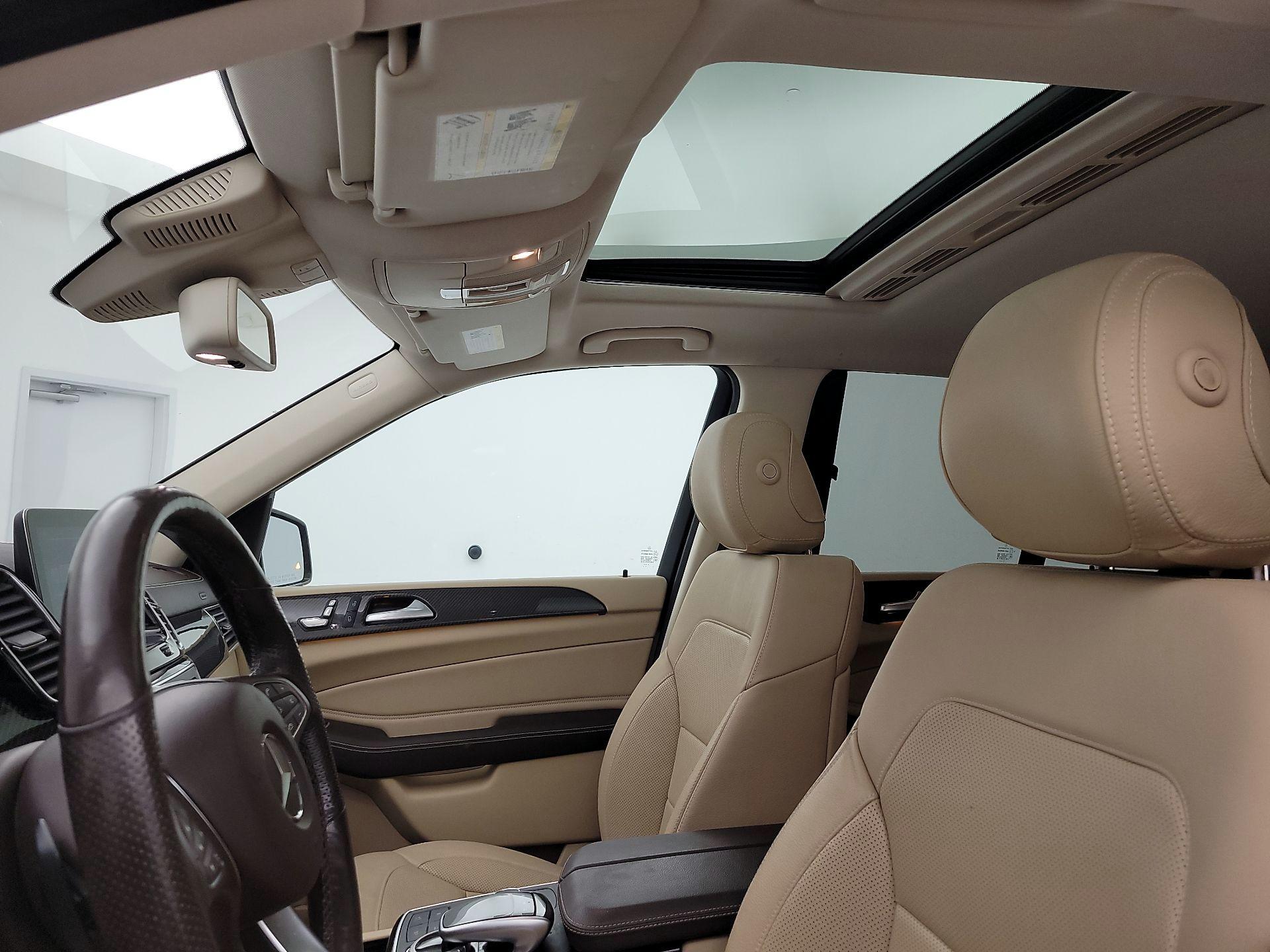 Thumbnail: 2018 Mercedes-Benz GLE - 20