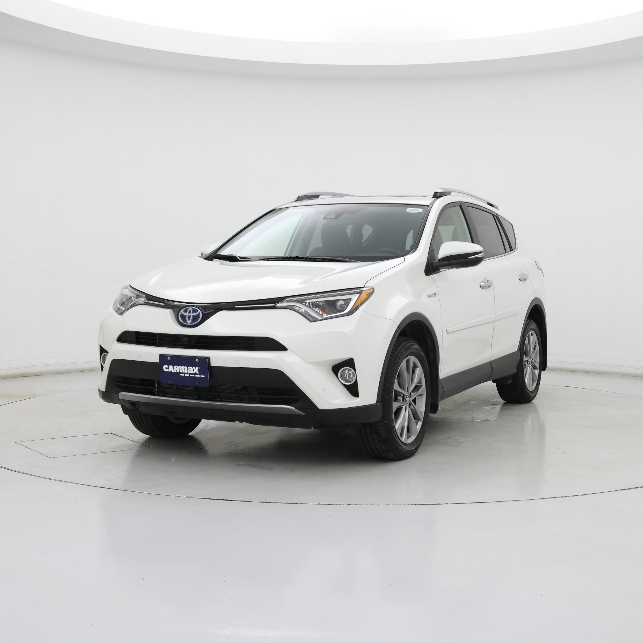 Thumbnail: 2017 Toyota RAV4 - 4