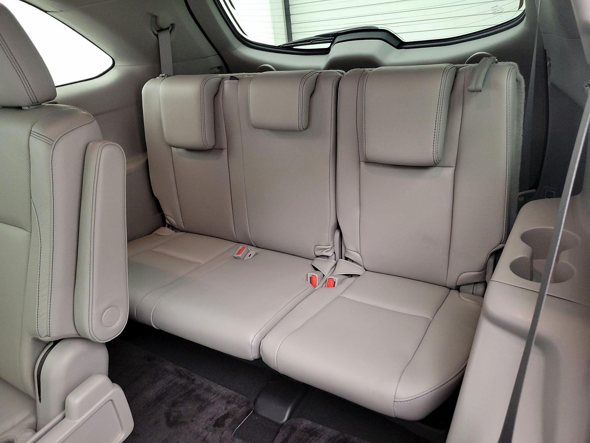 Thumbnail: 2017 Toyota Highlander - 20