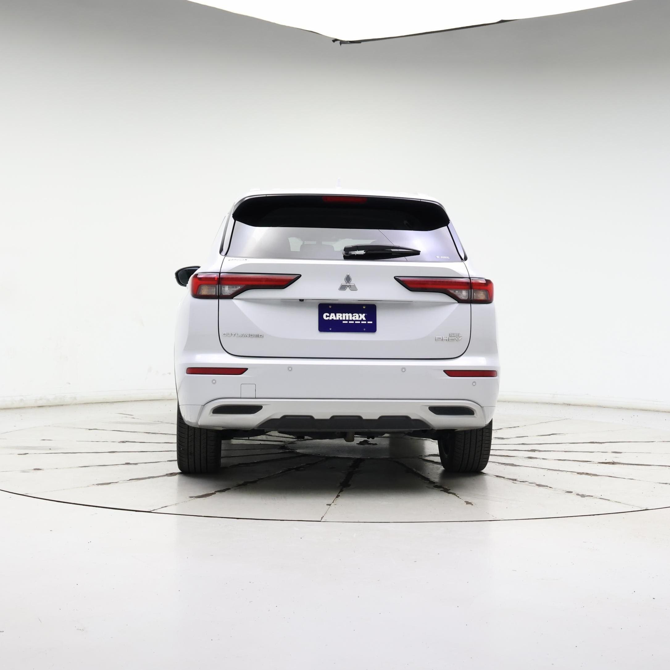 Thumbnail: 2023 Mitsubishi Outlander - 6