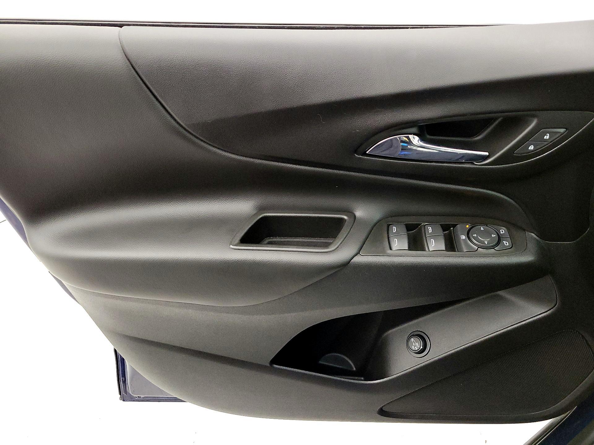 Thumbnail: 2022 Chevrolet Equinox - 12