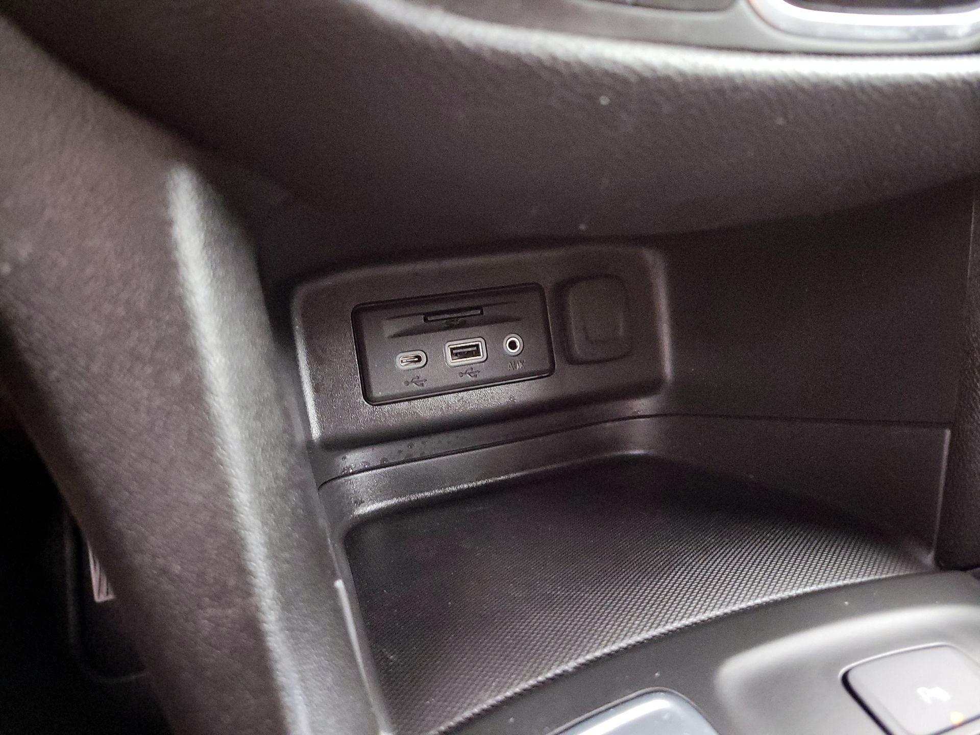 Thumbnail: 2022 Chevrolet Equinox - 19