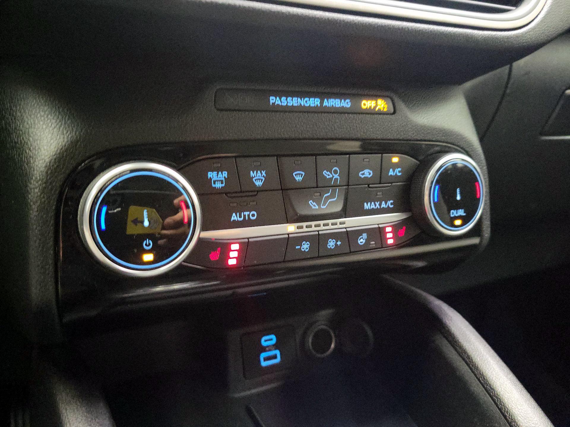 Thumbnail: 2022 Ford Escape - 17