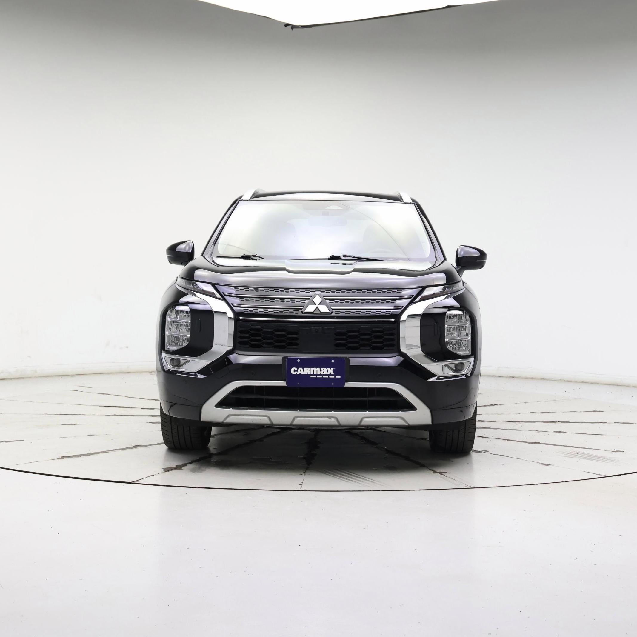 Thumbnail: 2023 Mitsubishi Outlander - 5