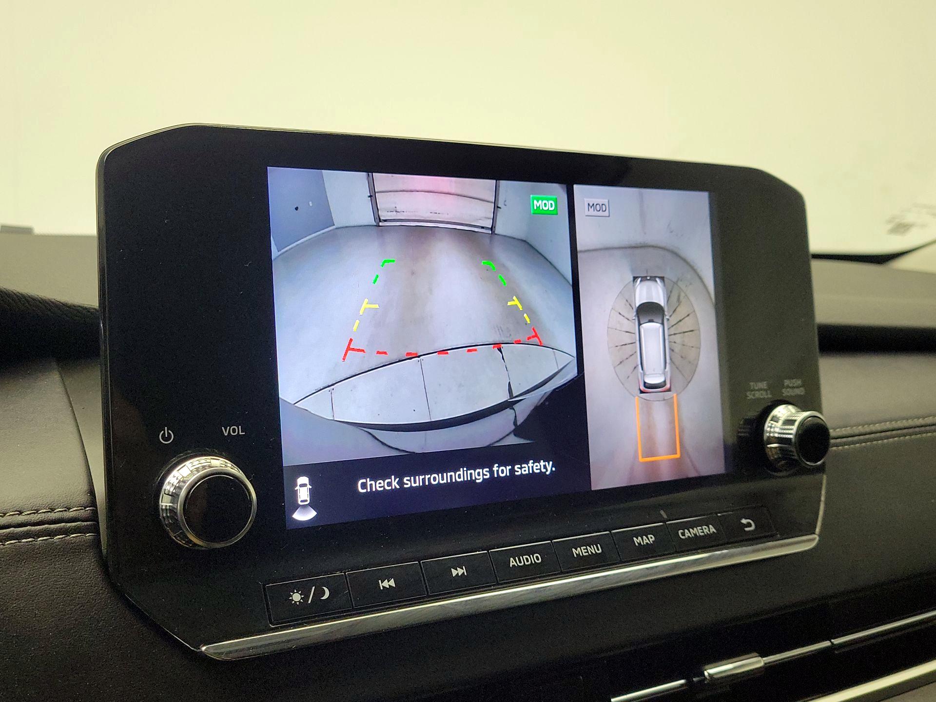 Thumbnail: 2023 Mitsubishi Outlander - 15