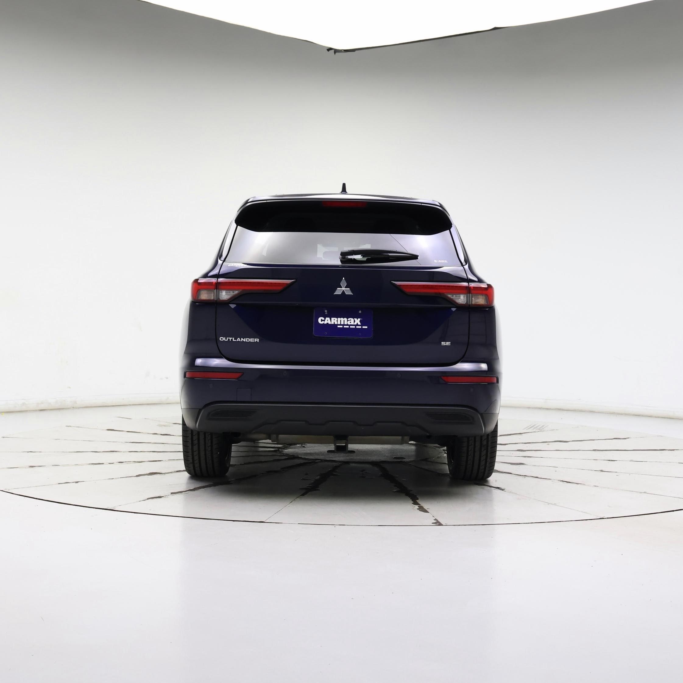 Thumbnail: 2023 Mitsubishi Outlander - 6