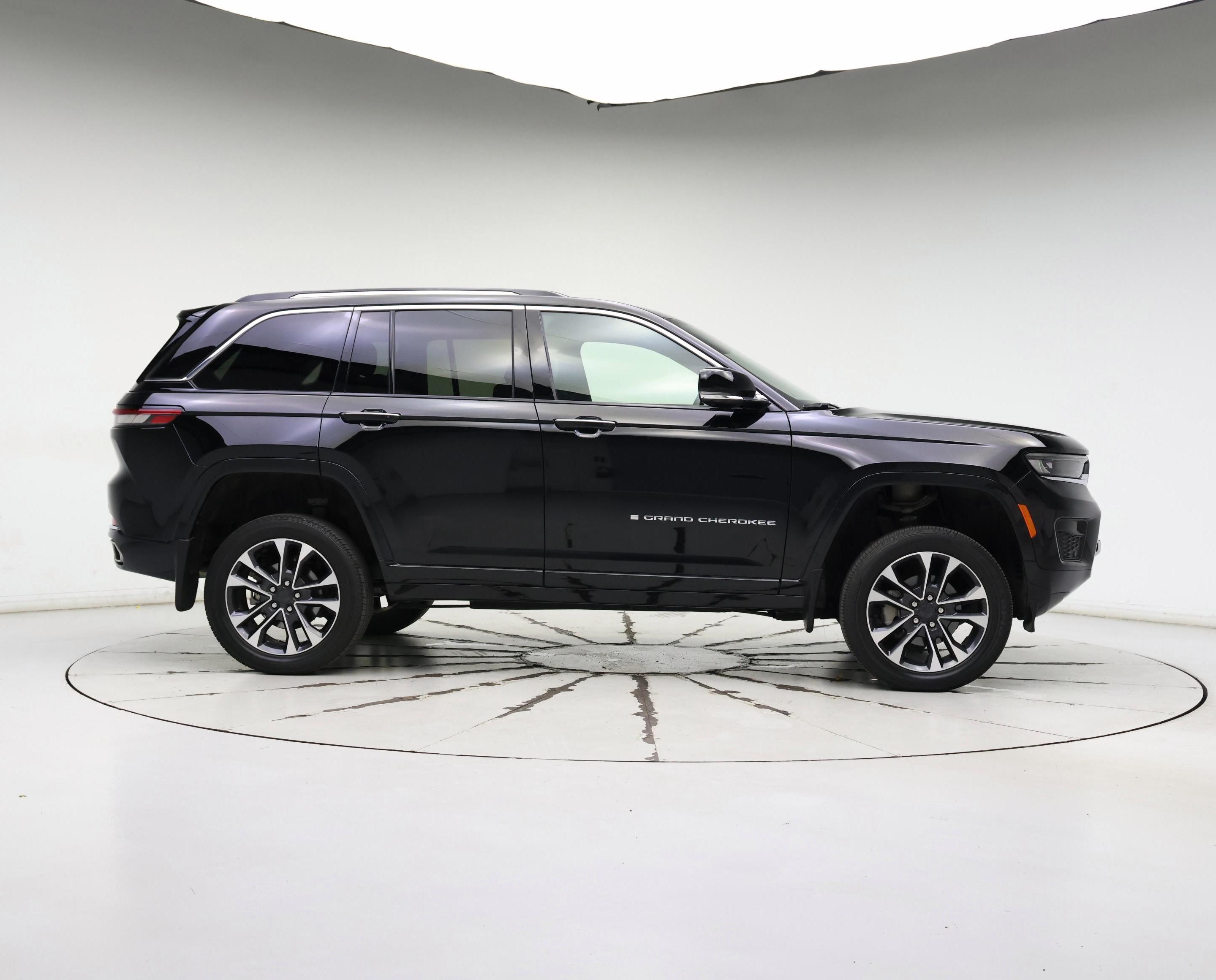 Thumbnail: 2022 Jeep Grand Cherokee - 7