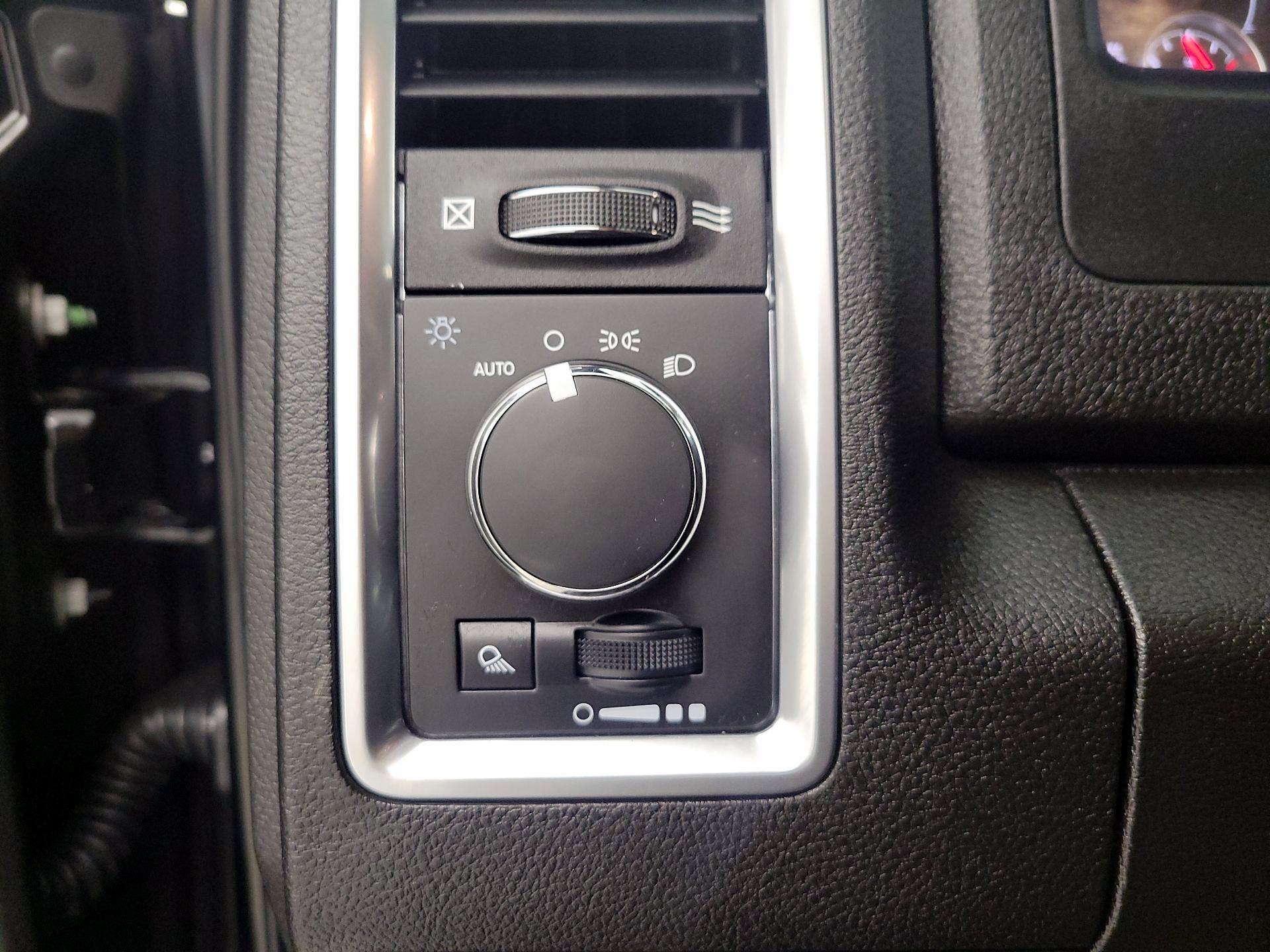 Thumbnail: 2022 RAM 1500 Classic - 13