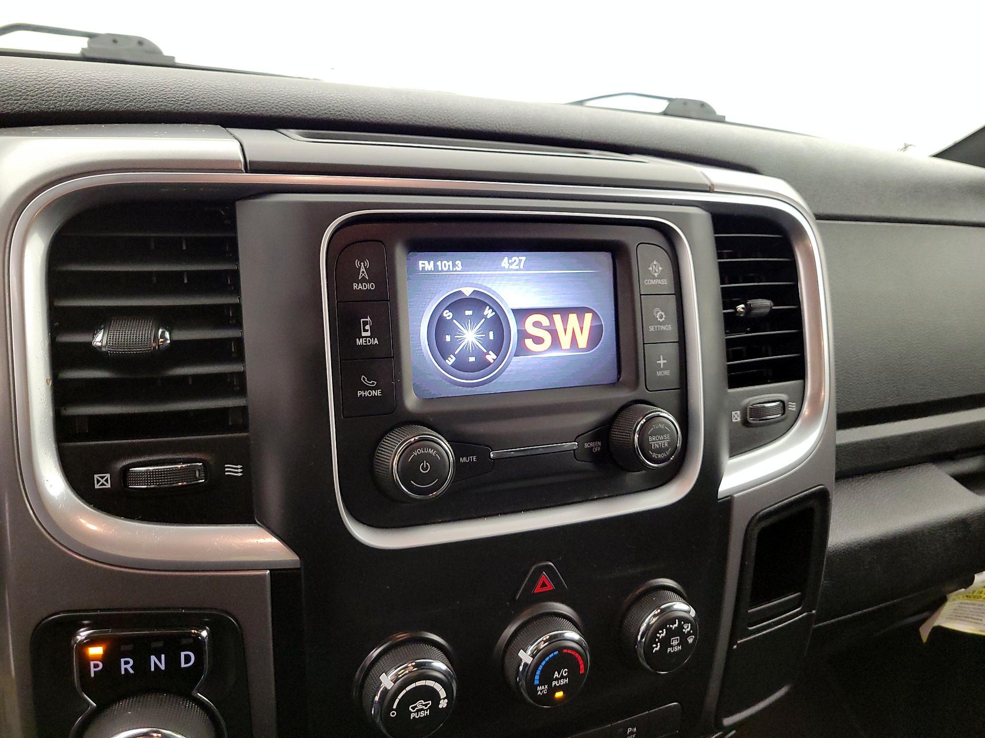 Thumbnail: 2022 RAM 1500 Classic - 14