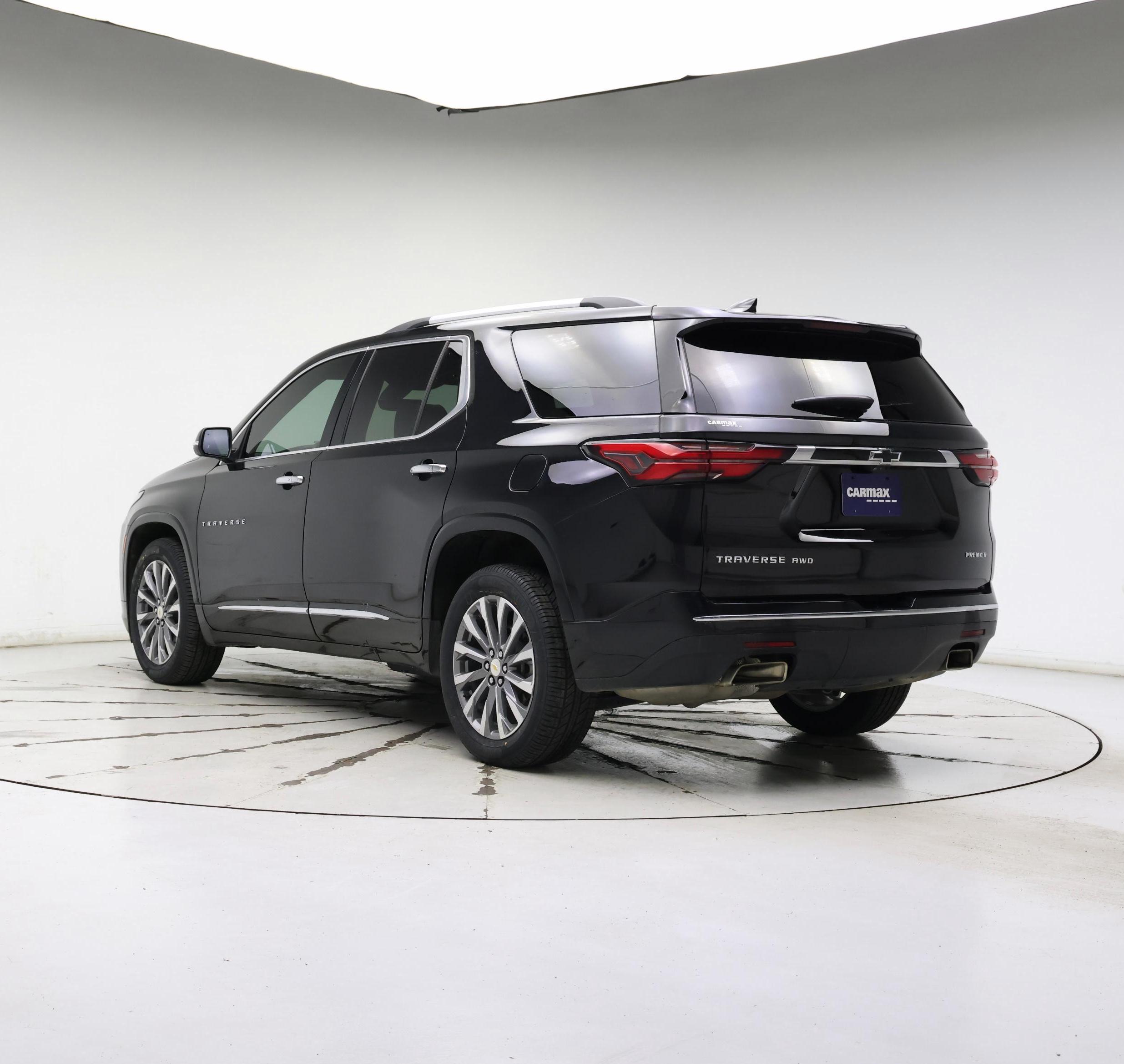 Thumbnail: 2023 Chevrolet Traverse - 2