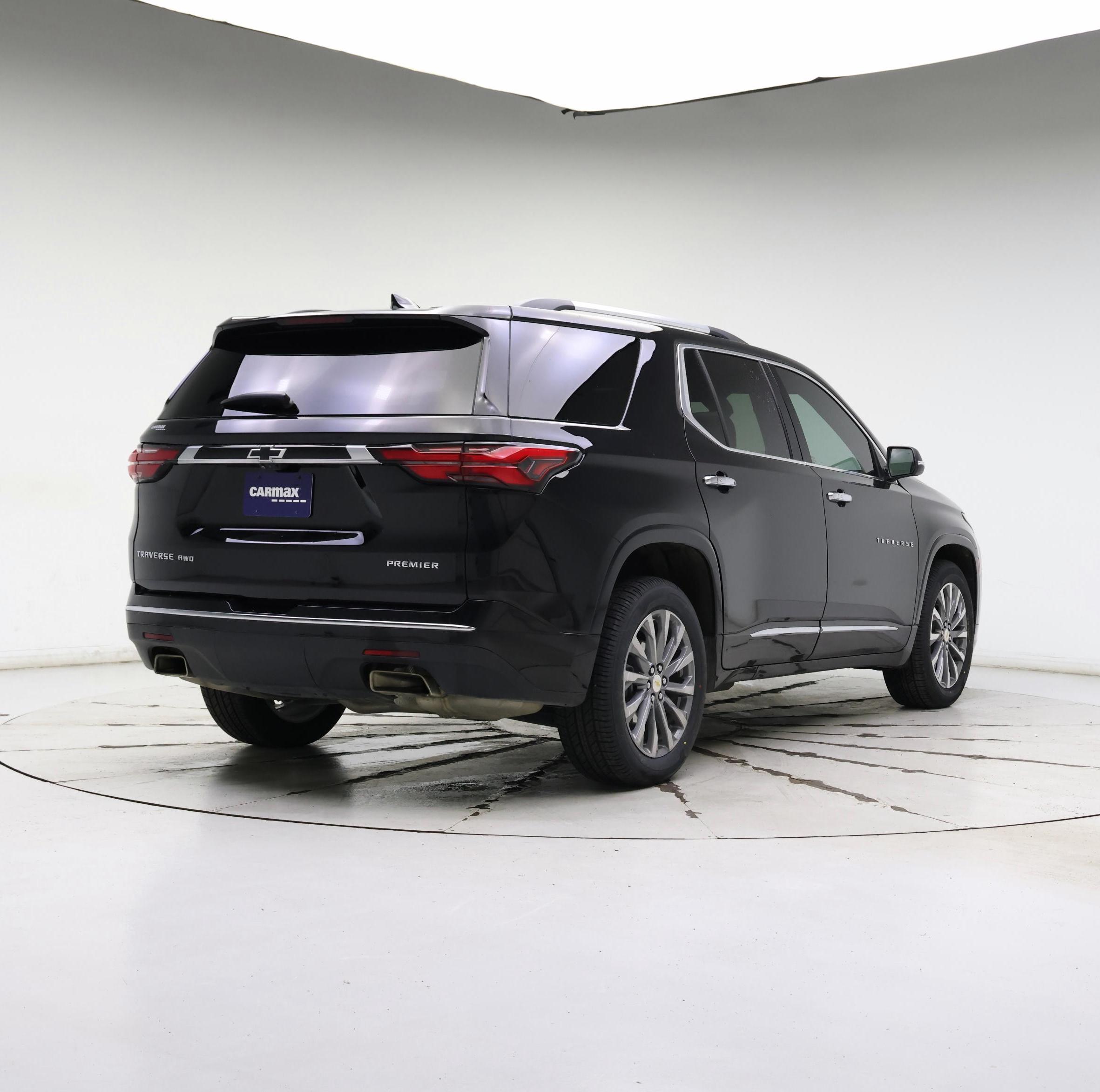 Thumbnail: 2023 Chevrolet Traverse - 8