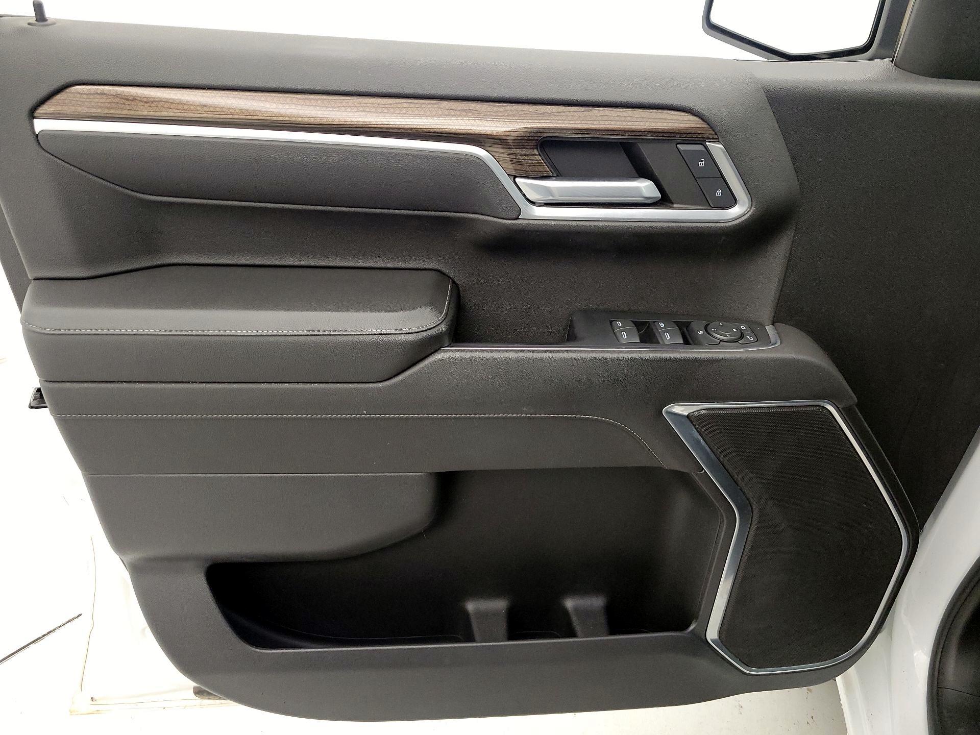 Thumbnail: 2022 Chevrolet Silverado 1500 - 12