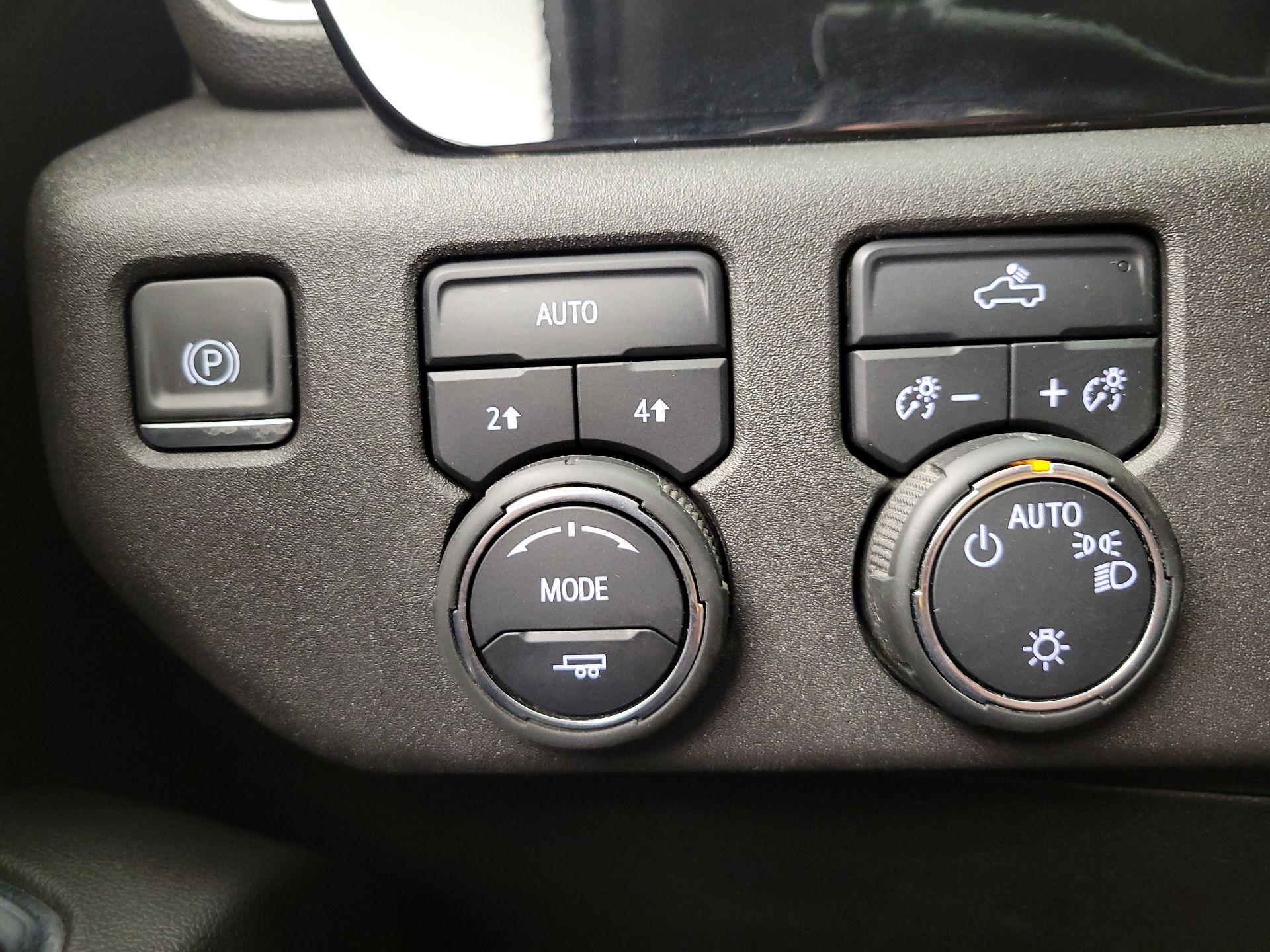 Thumbnail: 2022 Chevrolet Silverado 1500 - 13