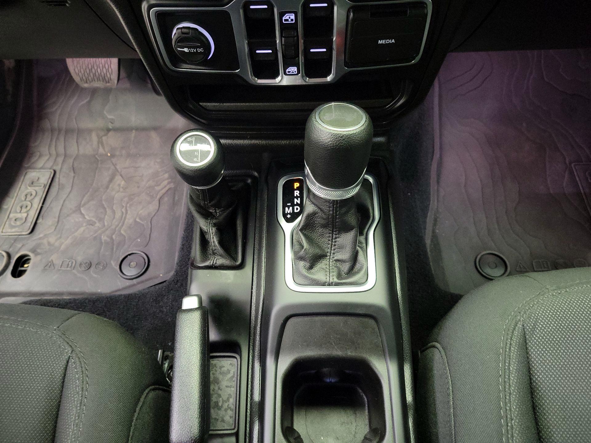 Thumbnail: 2023 Jeep Wrangler - 18