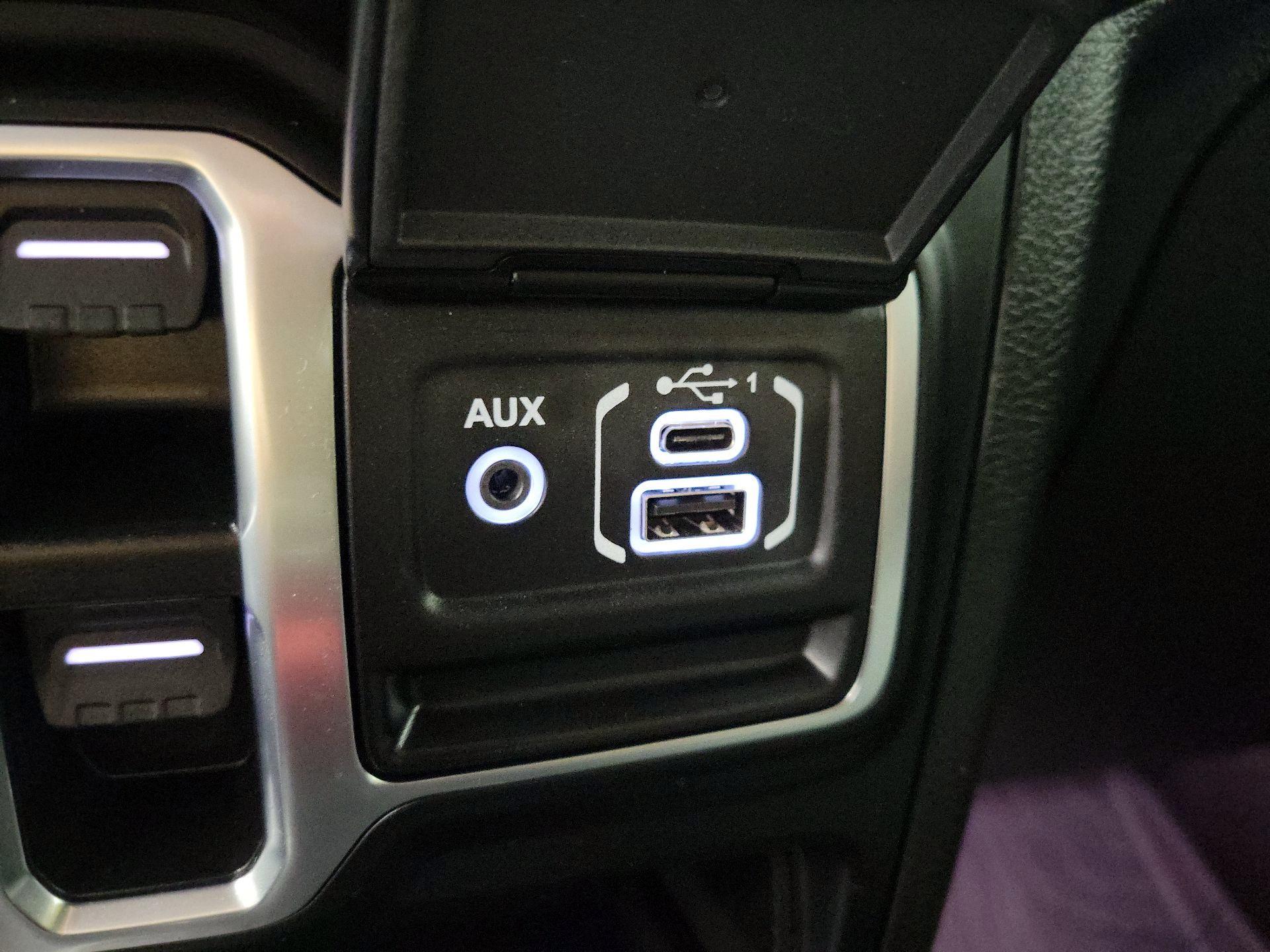 Thumbnail: 2023 Jeep Wrangler - 19