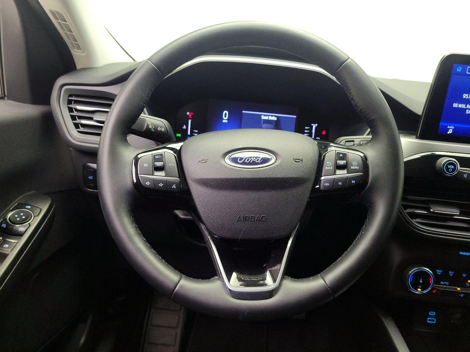 Thumbnail: 2023 Ford Escape - 10