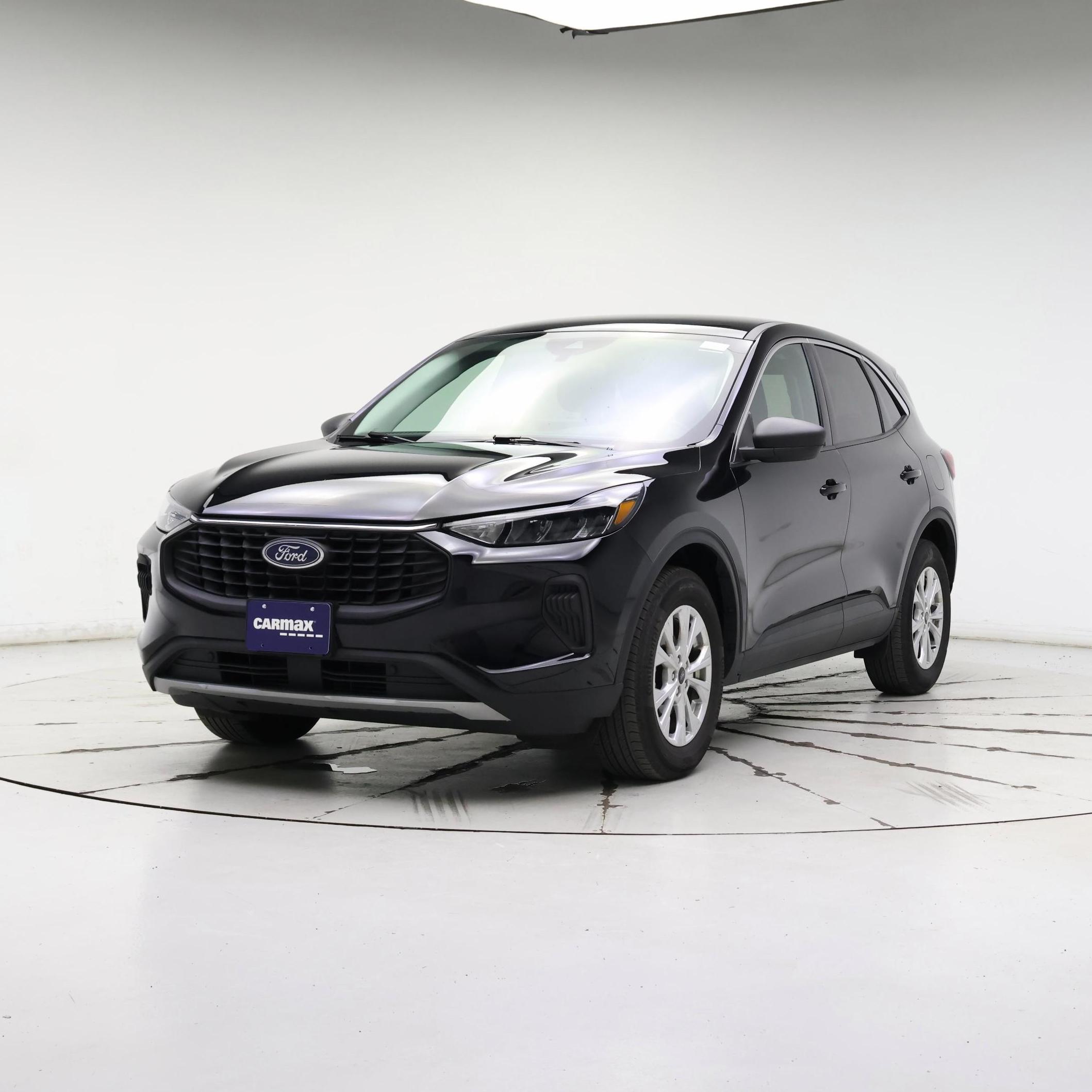 Thumbnail: 2023 Ford Escape - 4