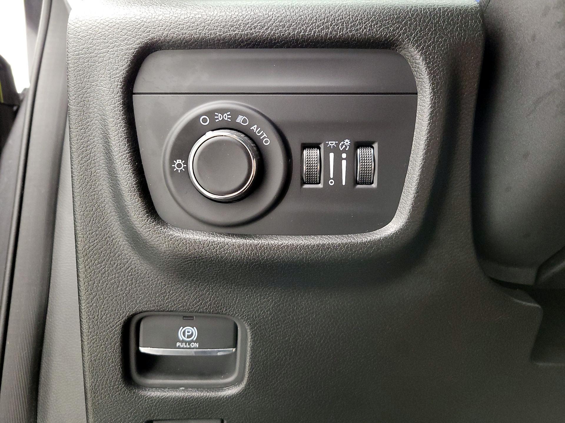 Thumbnail: 2024 Jeep Grand Cherokee - 13