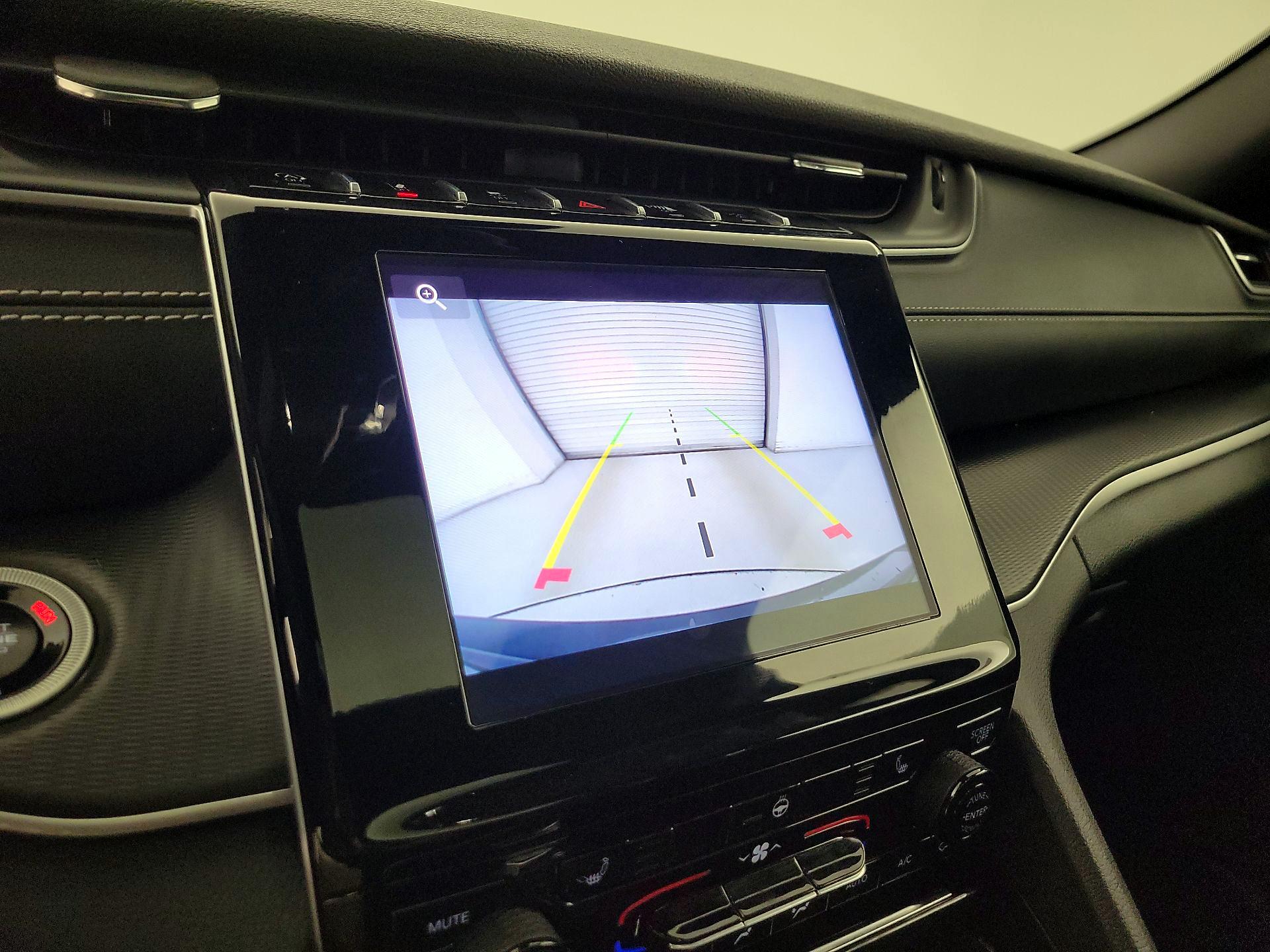 Thumbnail: 2024 Jeep Grand Cherokee - 14