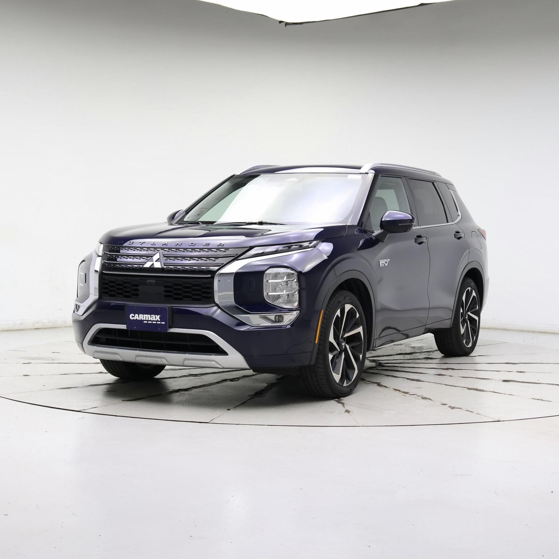 Thumbnail: 2023 Mitsubishi Outlander - 4