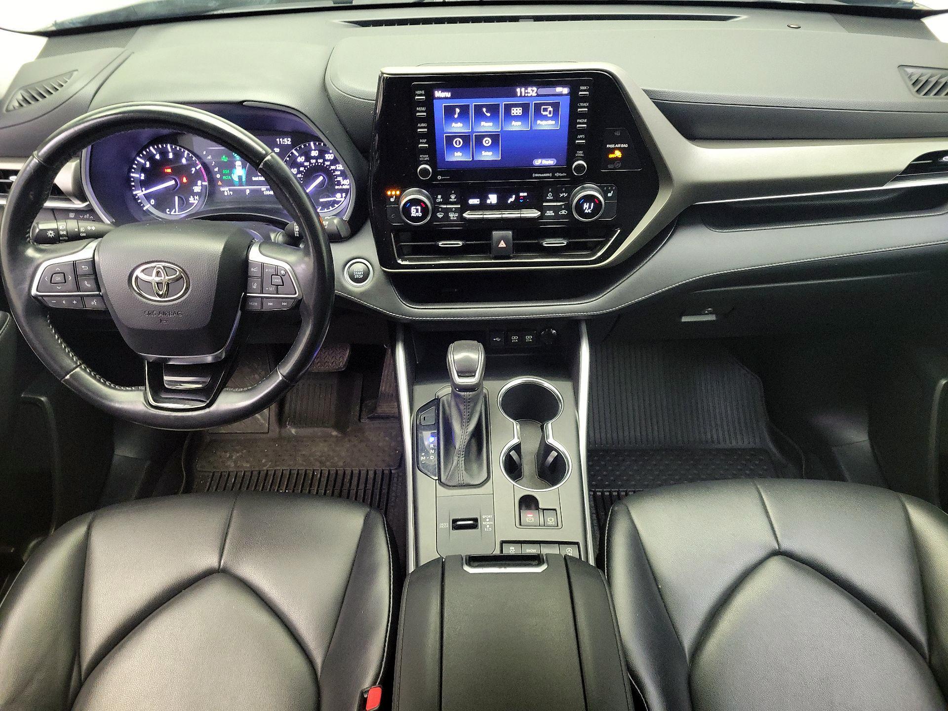 Thumbnail: 2021 Toyota Highlander - 9