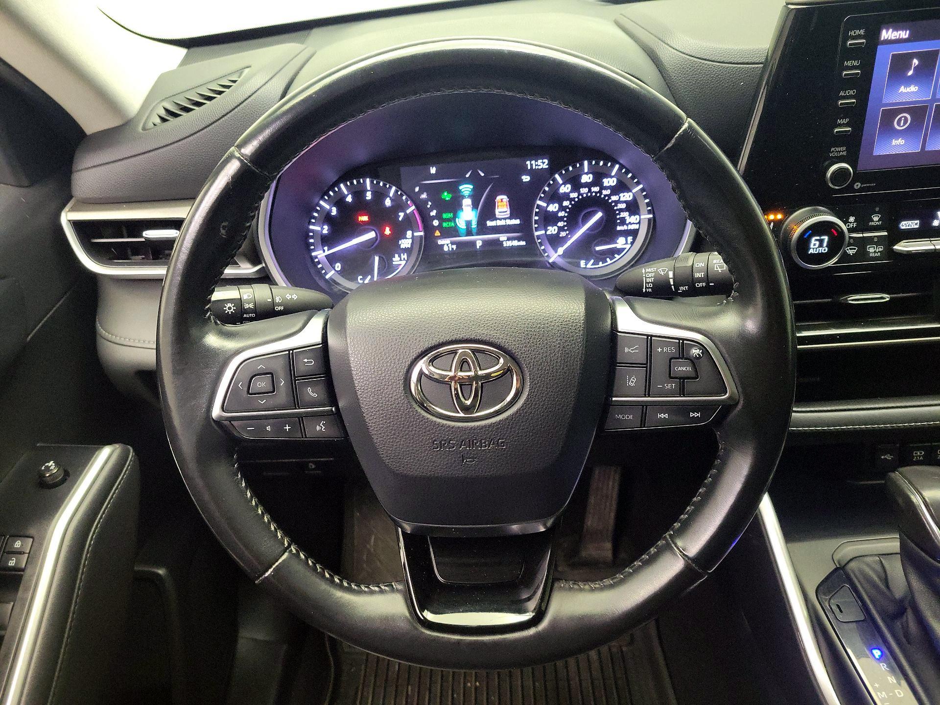 Thumbnail: 2021 Toyota Highlander - 10