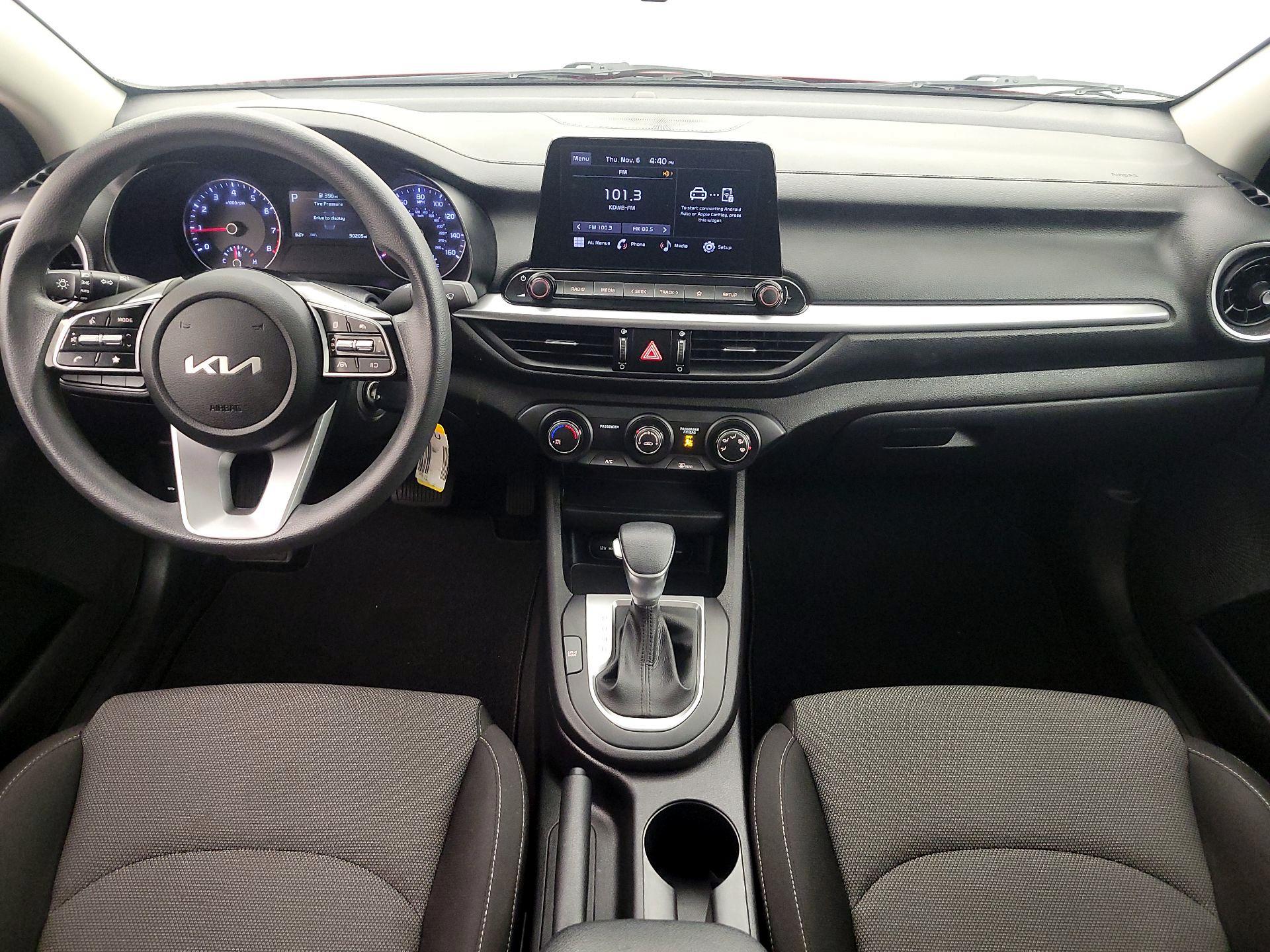 Thumbnail: 2022 Kia Forte - 9